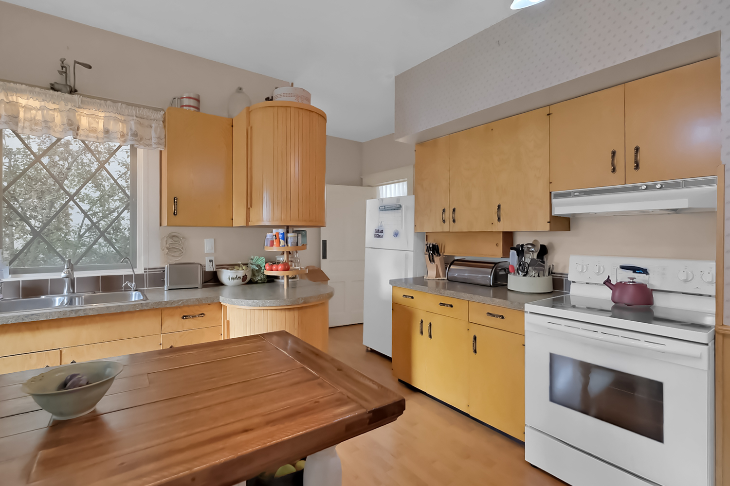 150 Edmonton Avenue Penticton V2A 2G8