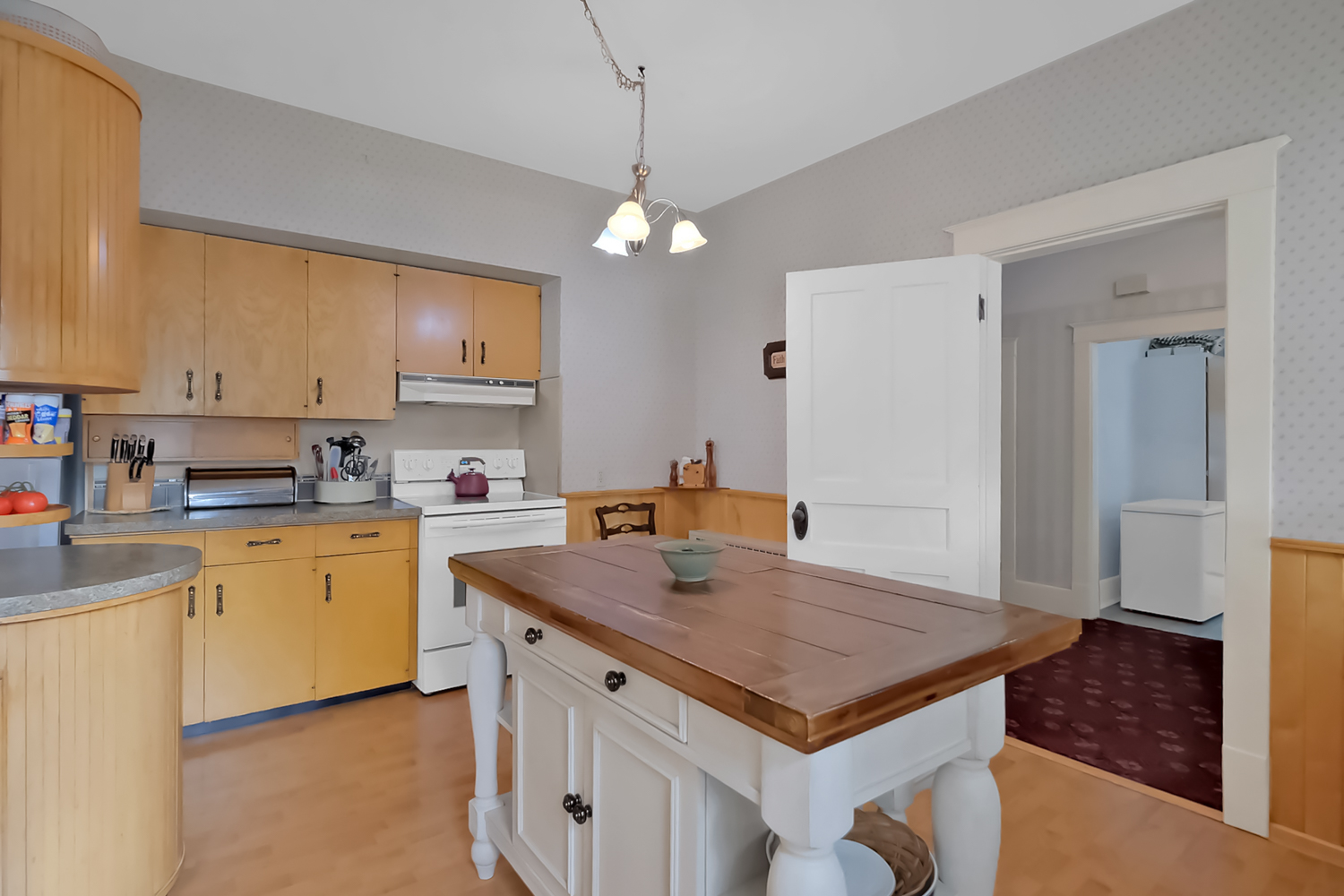 150 Edmonton Avenue Penticton V2A 2G8