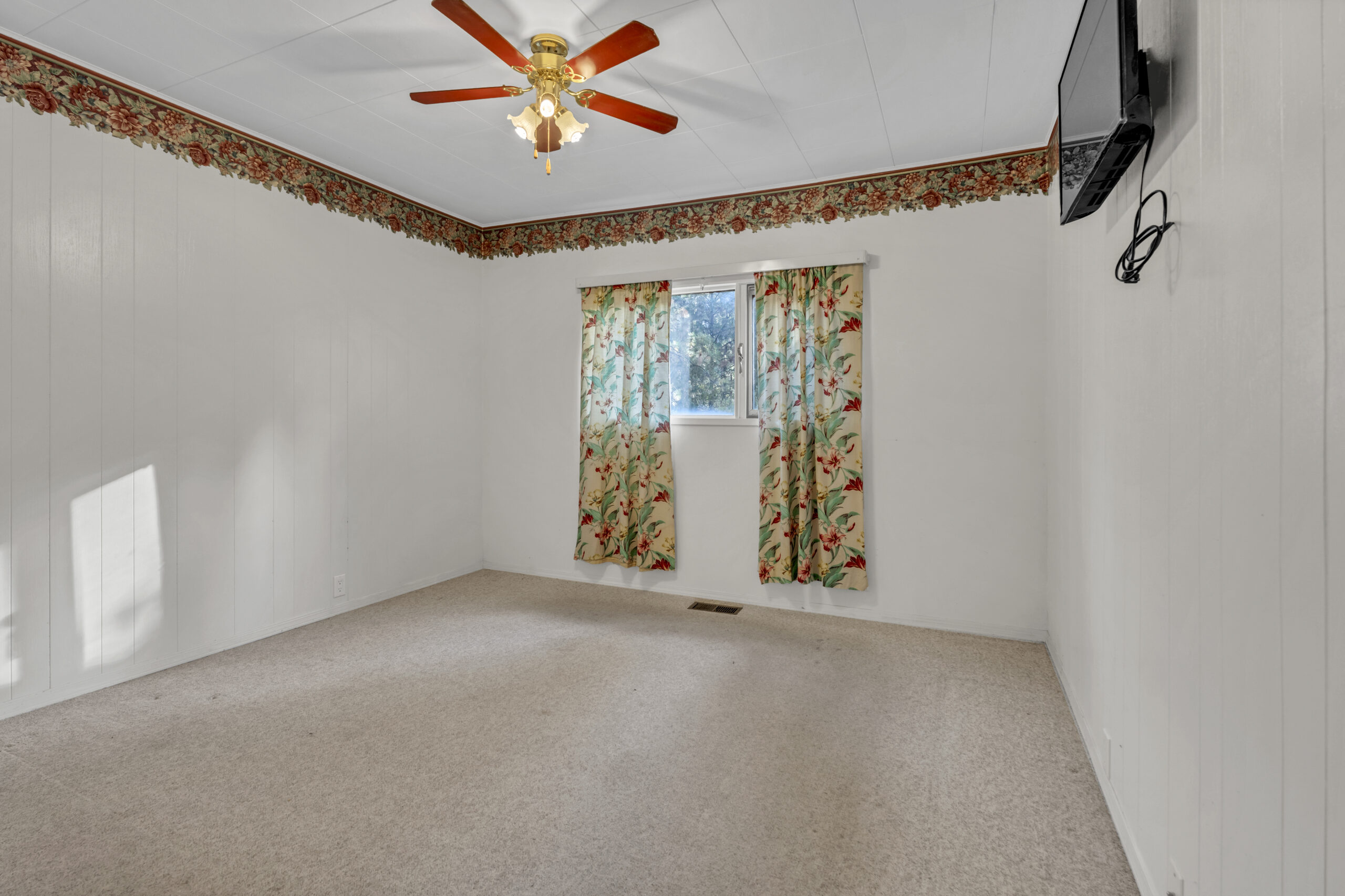 1155 Maple Street Okanagan Falls V0H 1R0