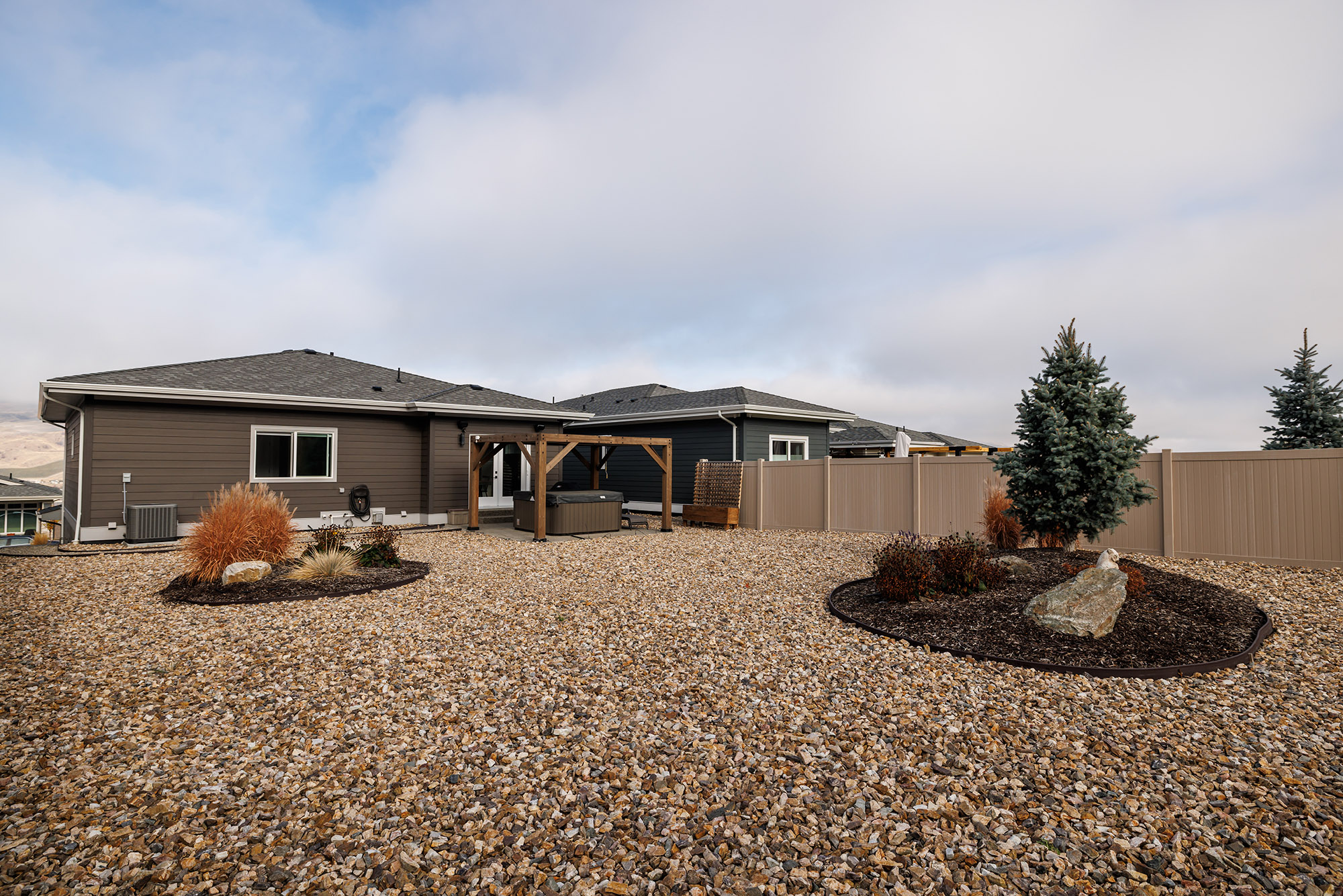 7760 Okanagan Landing Road 125 Vernon V1H 1Z4