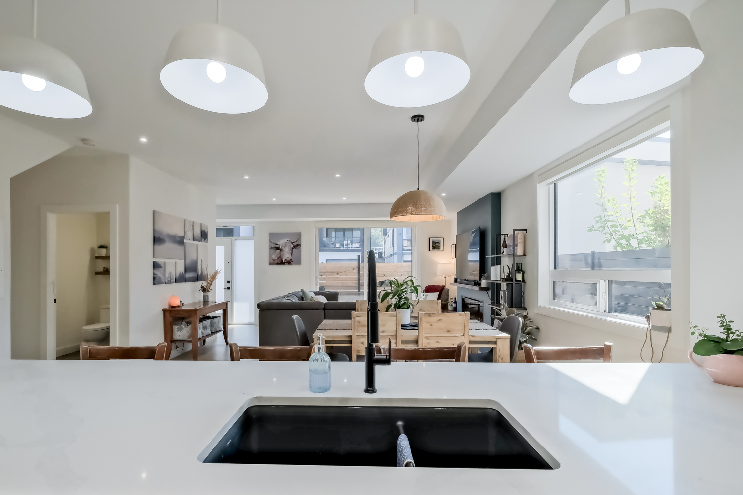 182 Van Horne 102 Penticton V2A 4K2