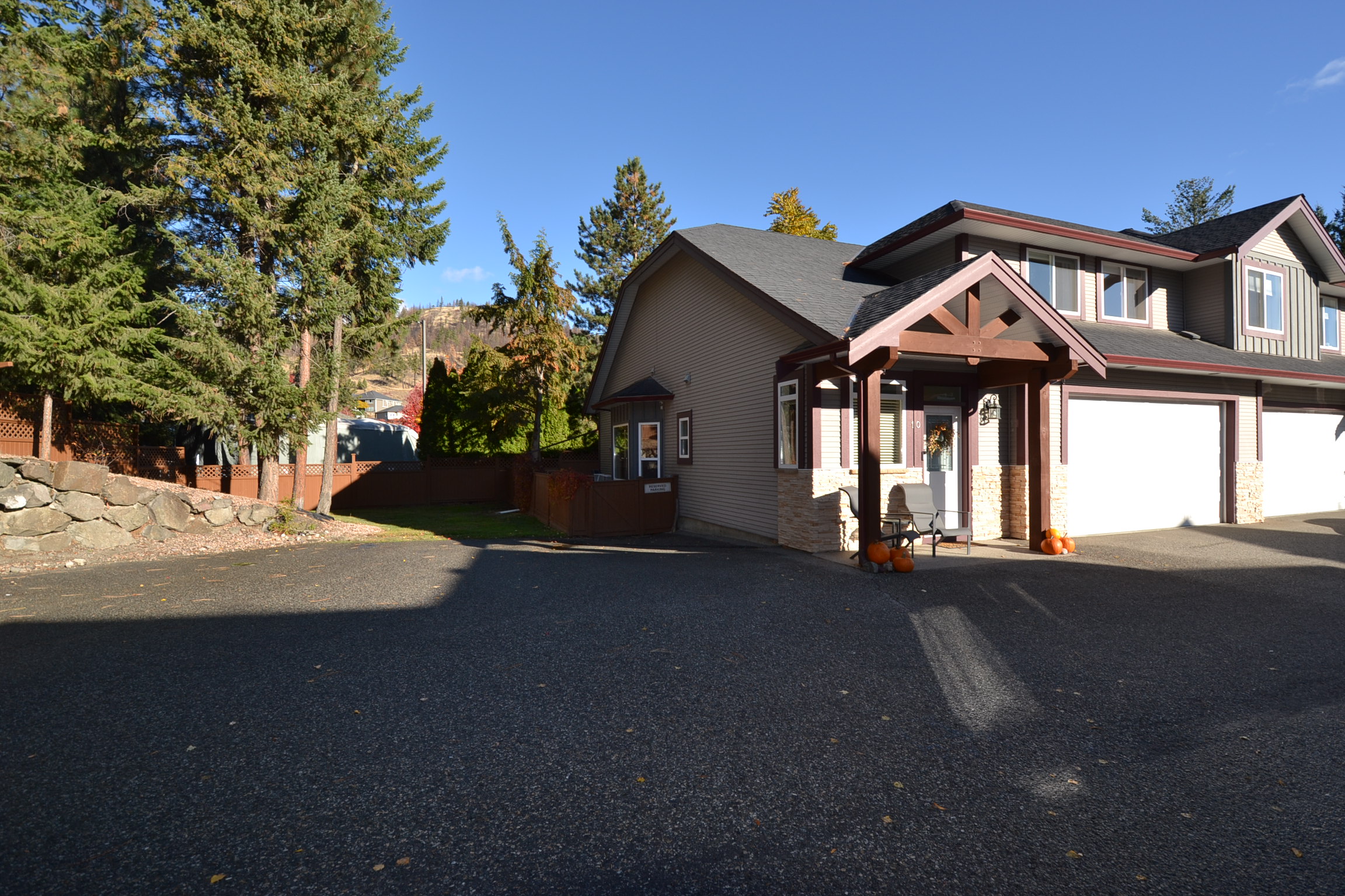 1450  Rose Meadow Drive 10 West Kelowna V1Z 4A4