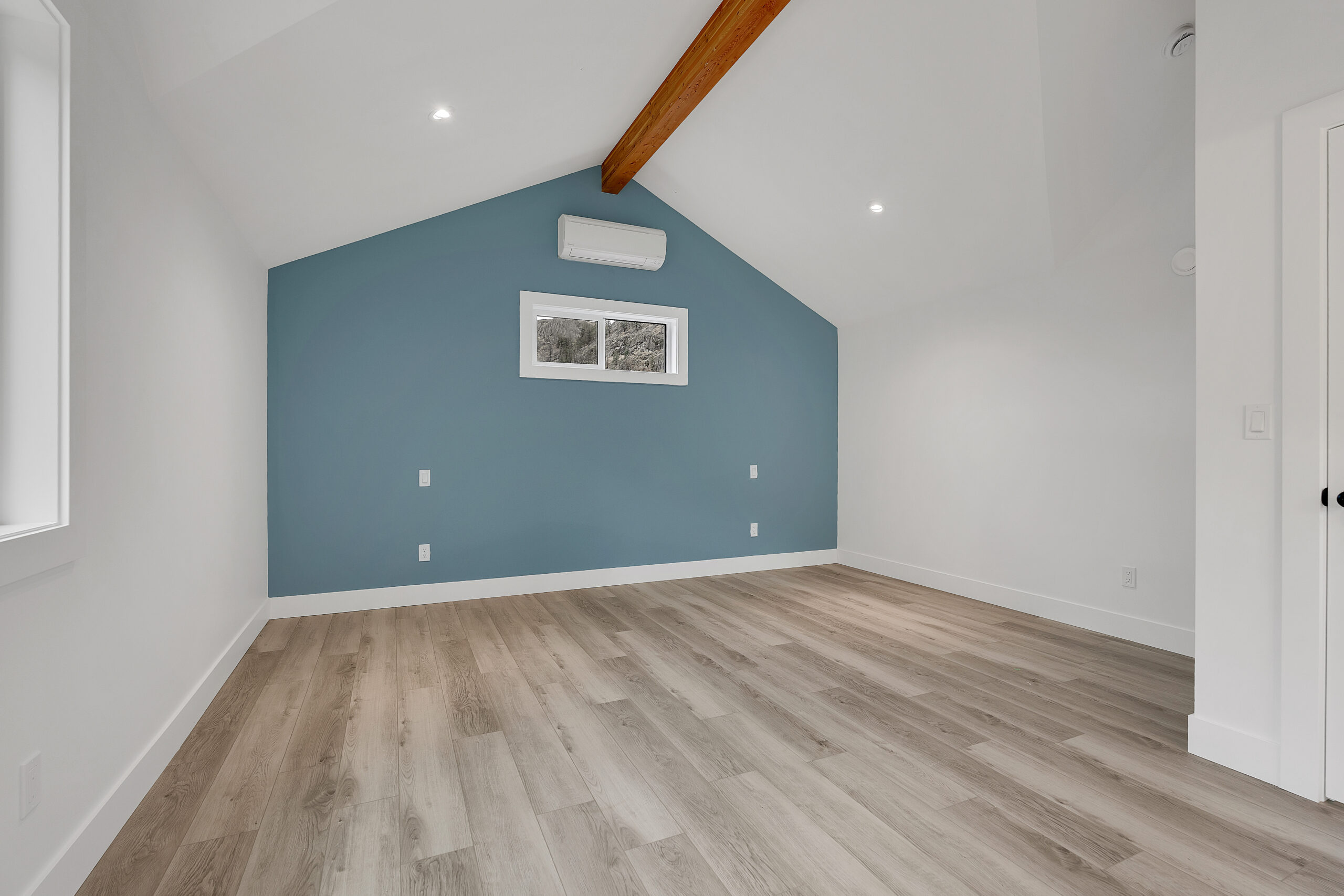 645 Grand Oro Road Kaleden V0H 1K0