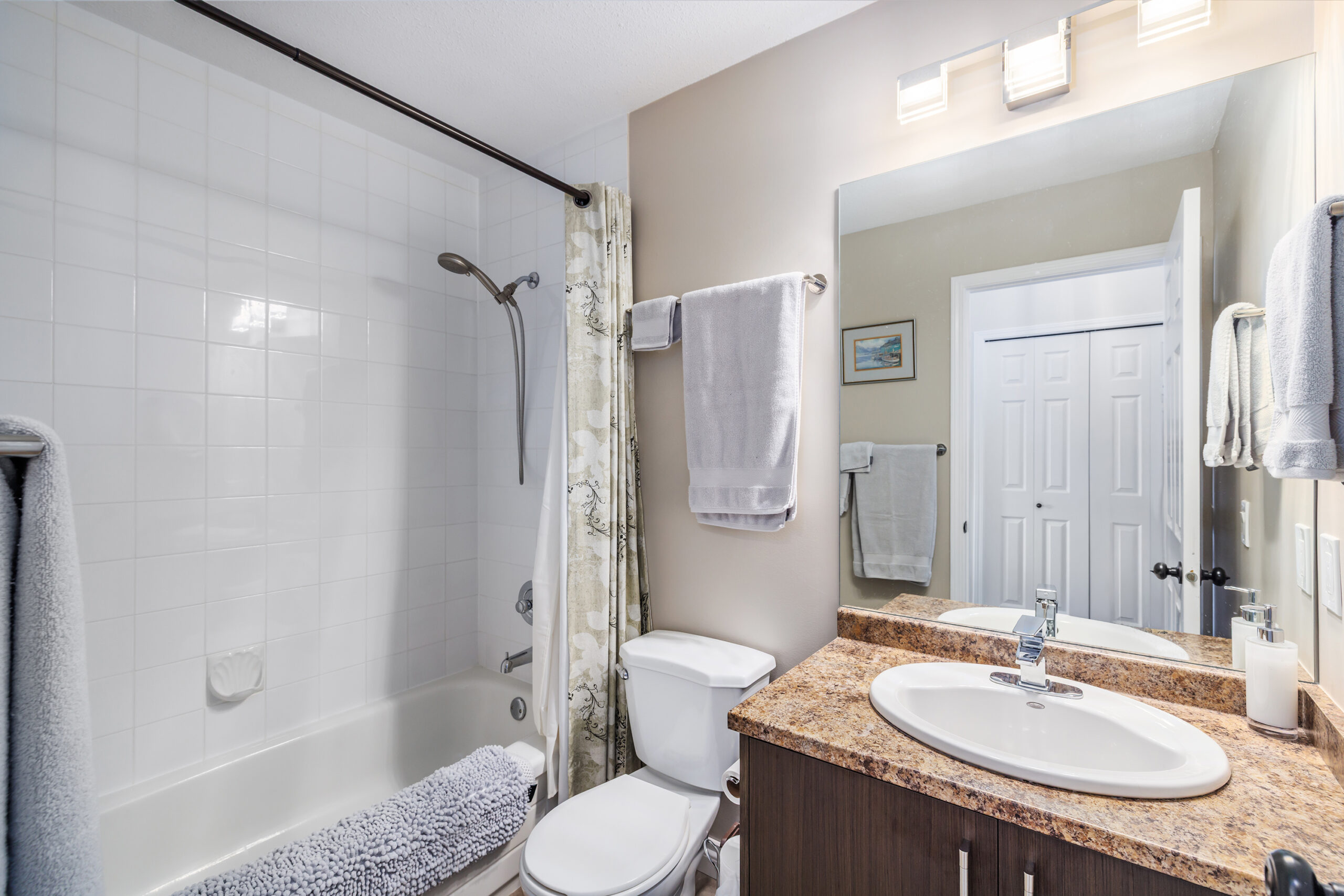 4450 Ponderosa Drive 204 Peachland V0H 1X5