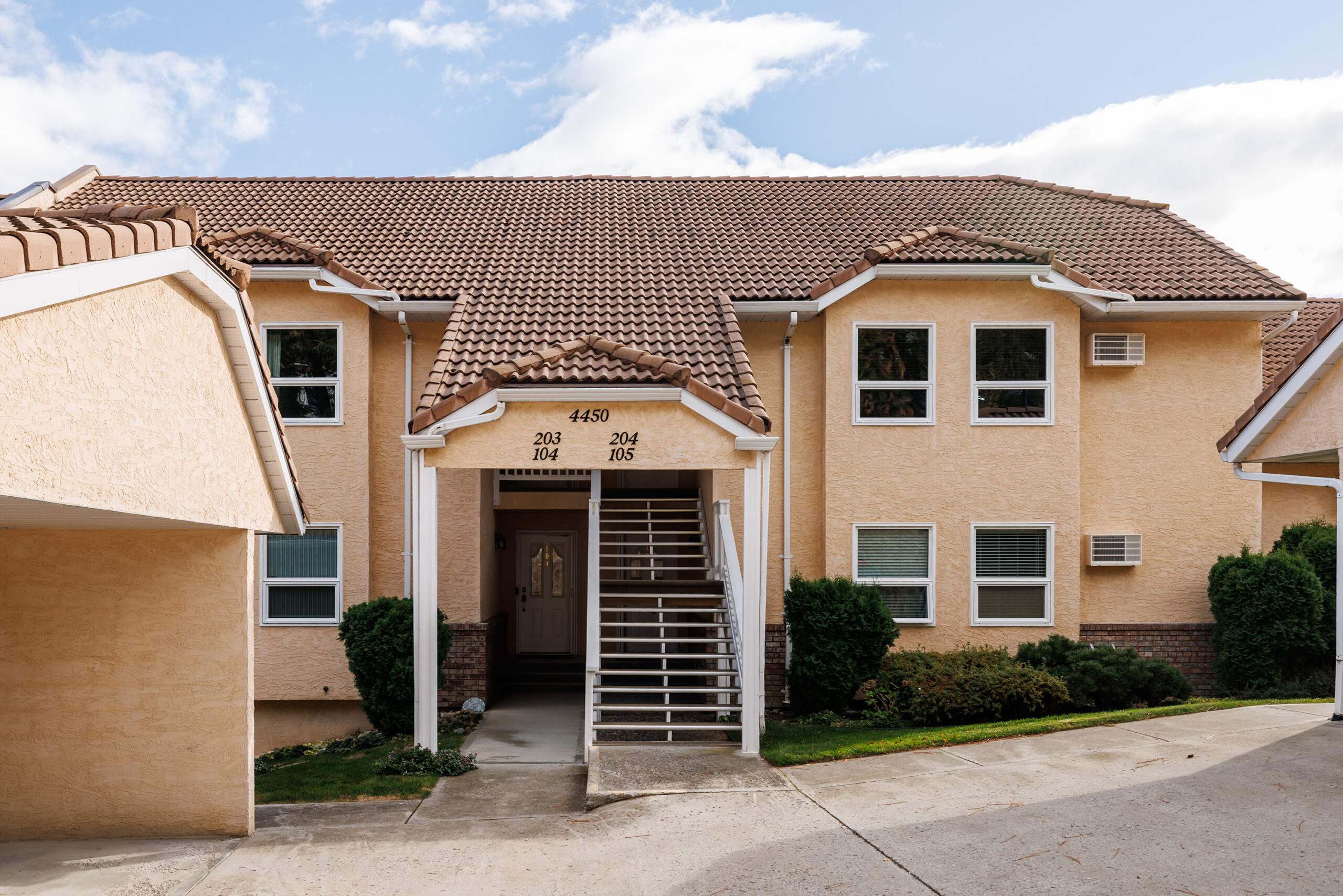 4450 Ponderosa Drive 204 Peachland V0H 1X5