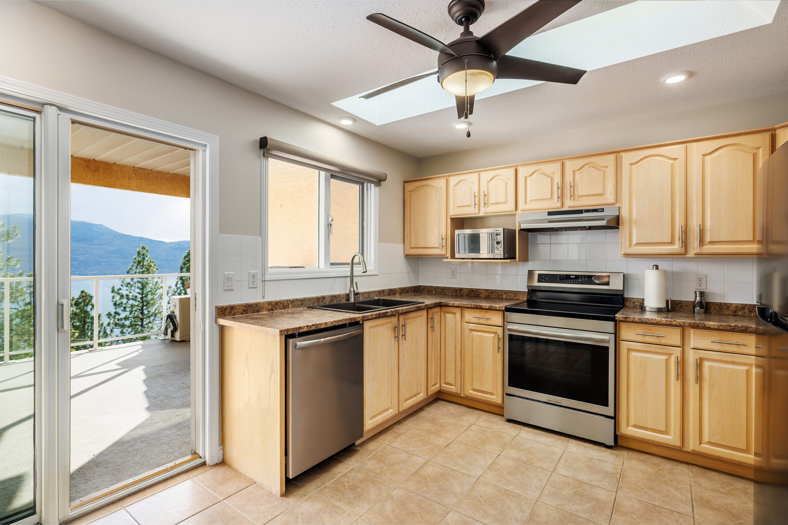 4450 Ponderosa Drive 204 Peachland V0H 1X5