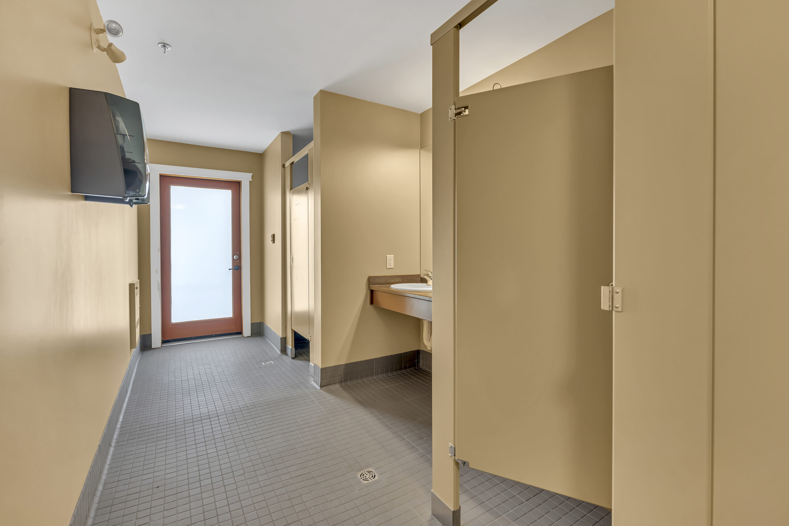 3313 Wilson Street 214 Penticton V2A 8J3