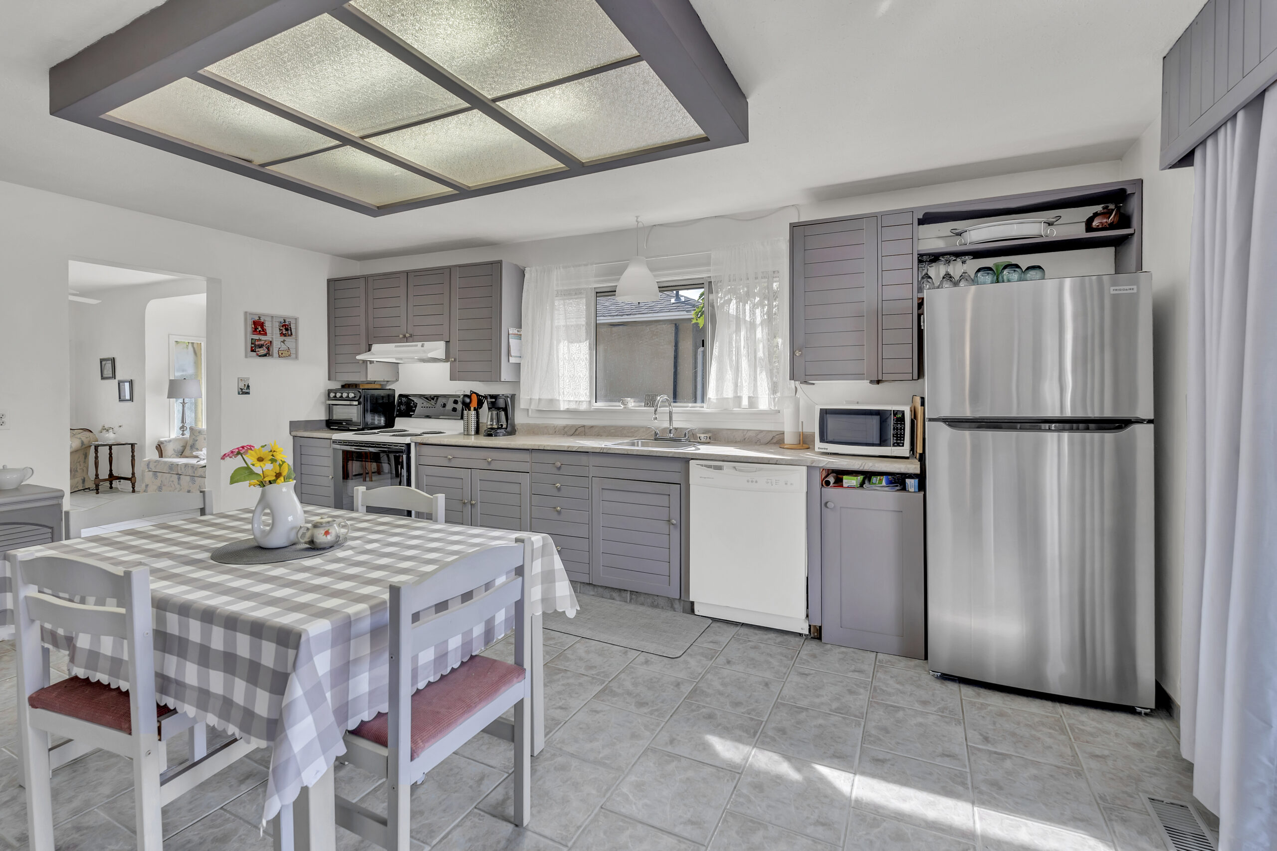 573 Jermyn Avenue Penticton V2A 2E2