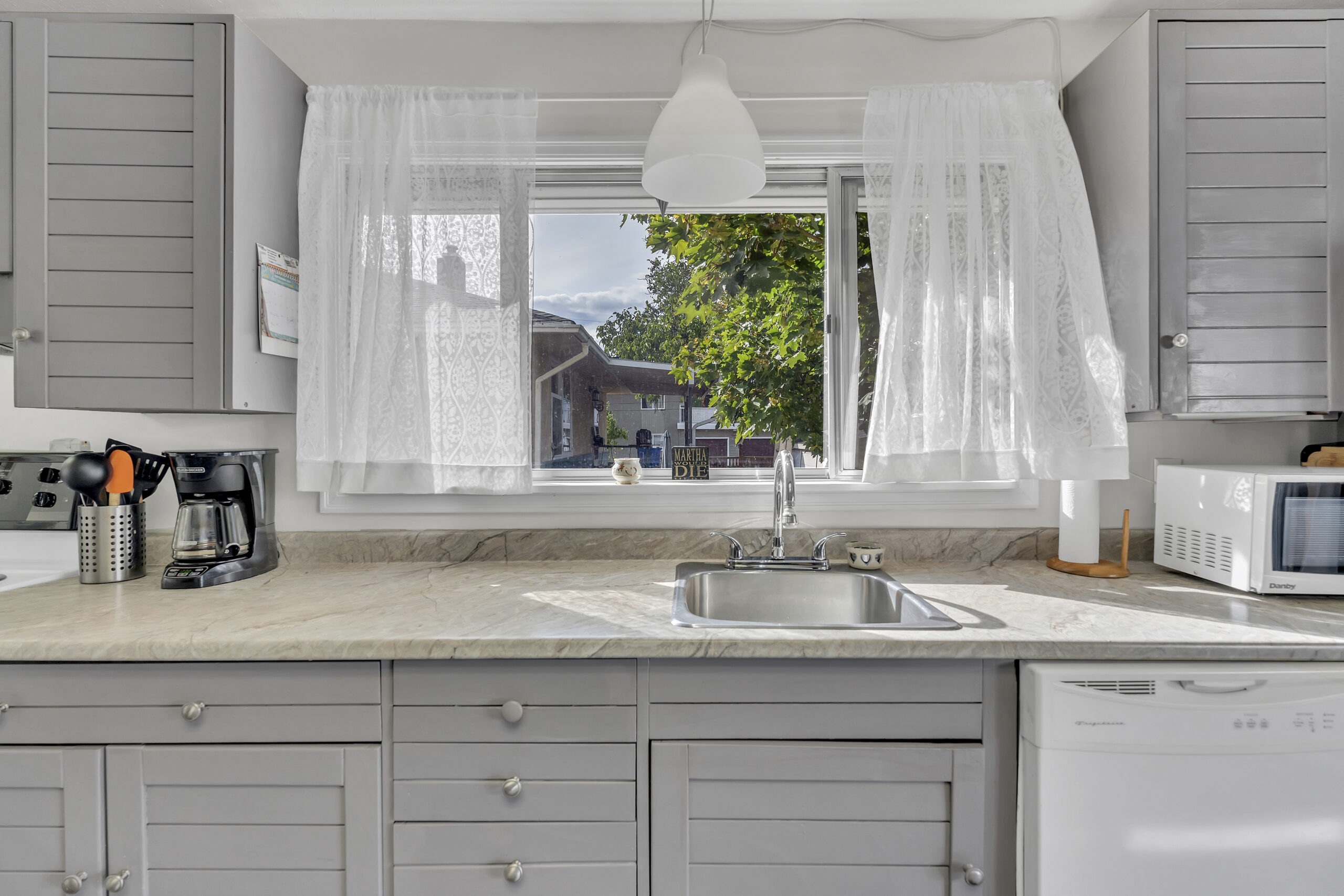 573 Jermyn Avenue Penticton V2A 2E2