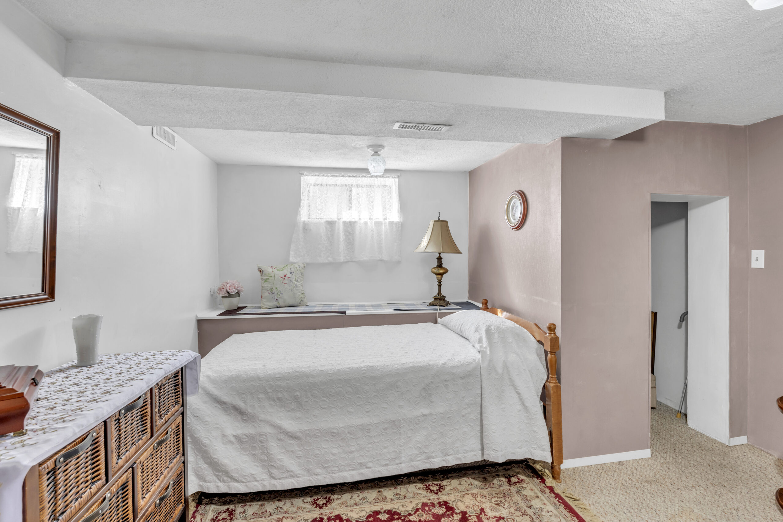 573 Jermyn Avenue Penticton V2A 2E2