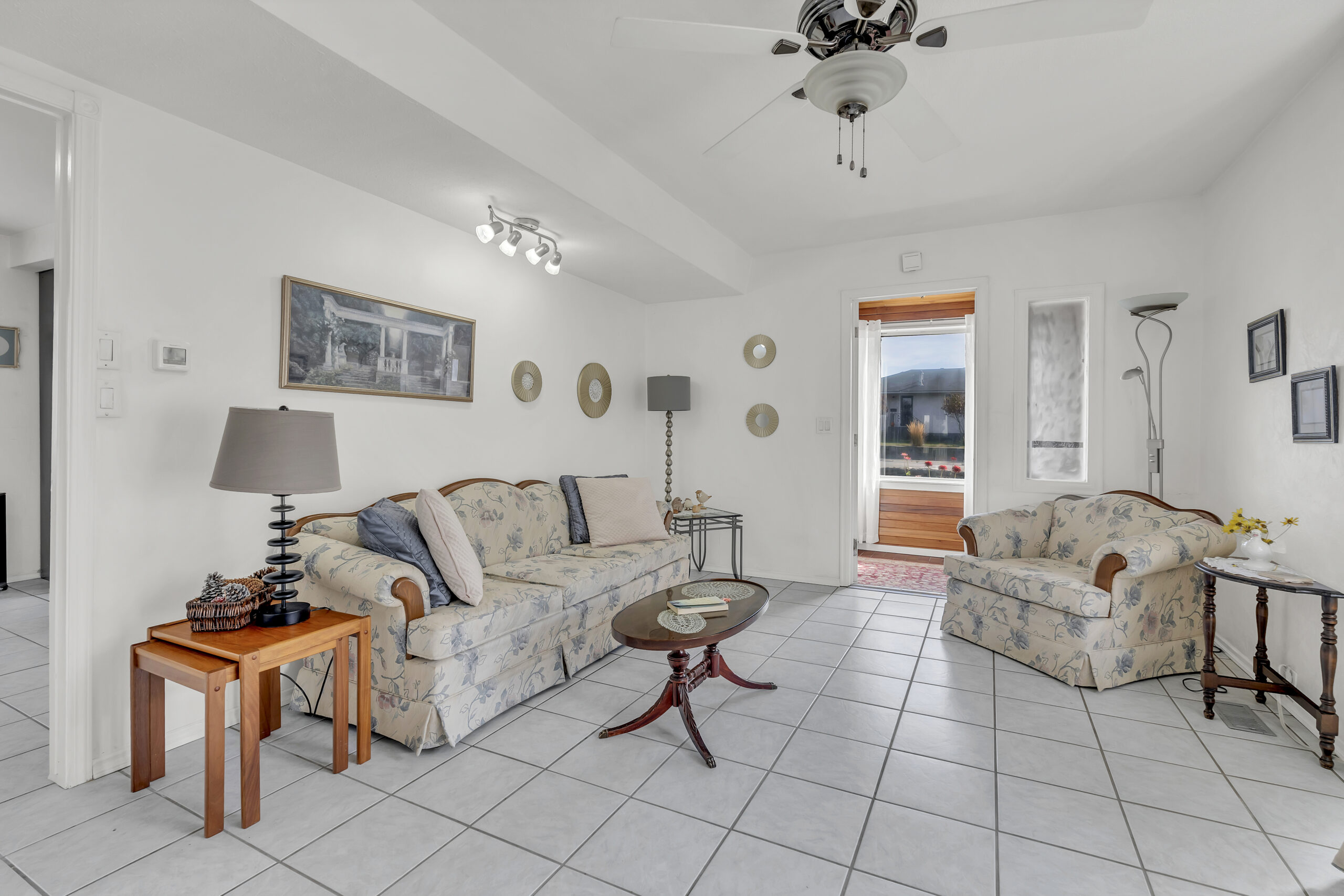 573 Jermyn Avenue Penticton V2A 2E2