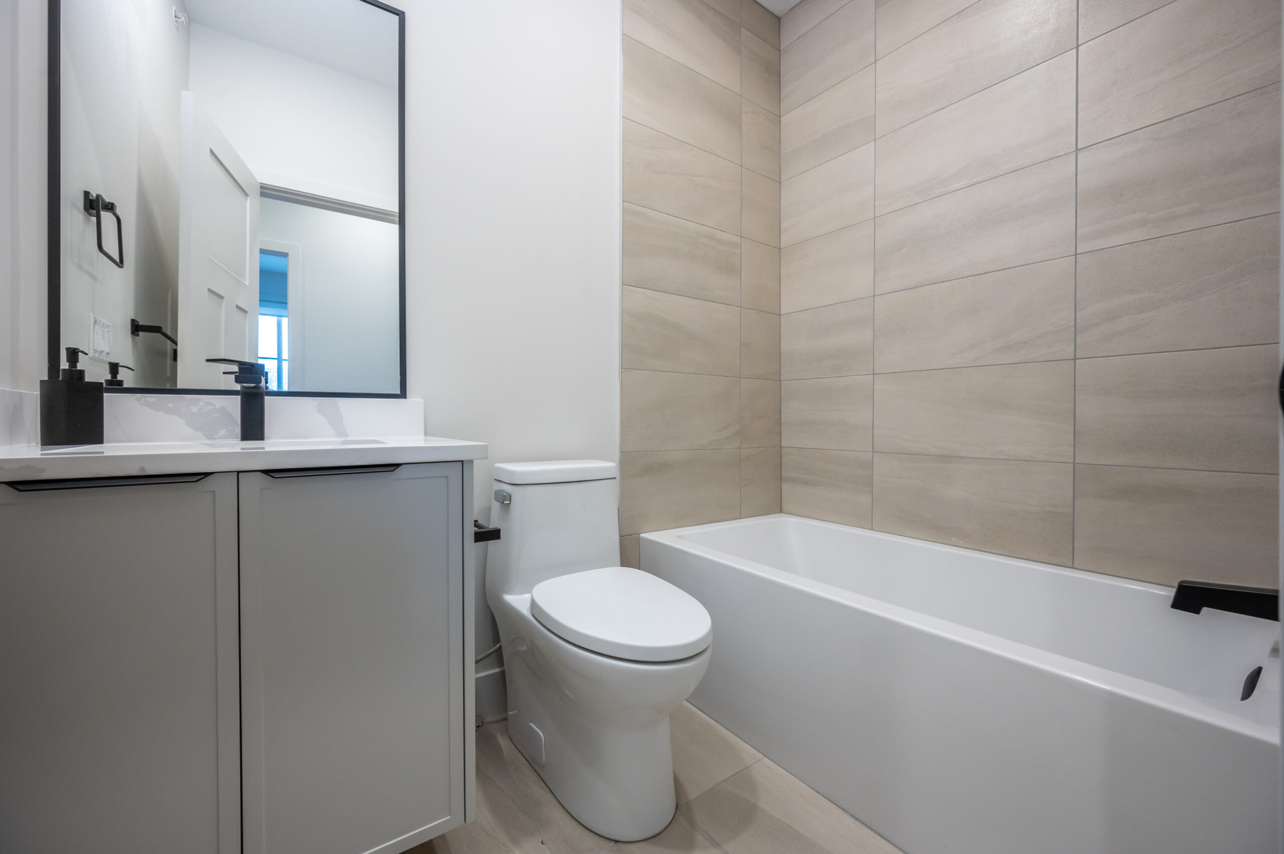 784 Argyle Street 106 Penticton V2A 0J6