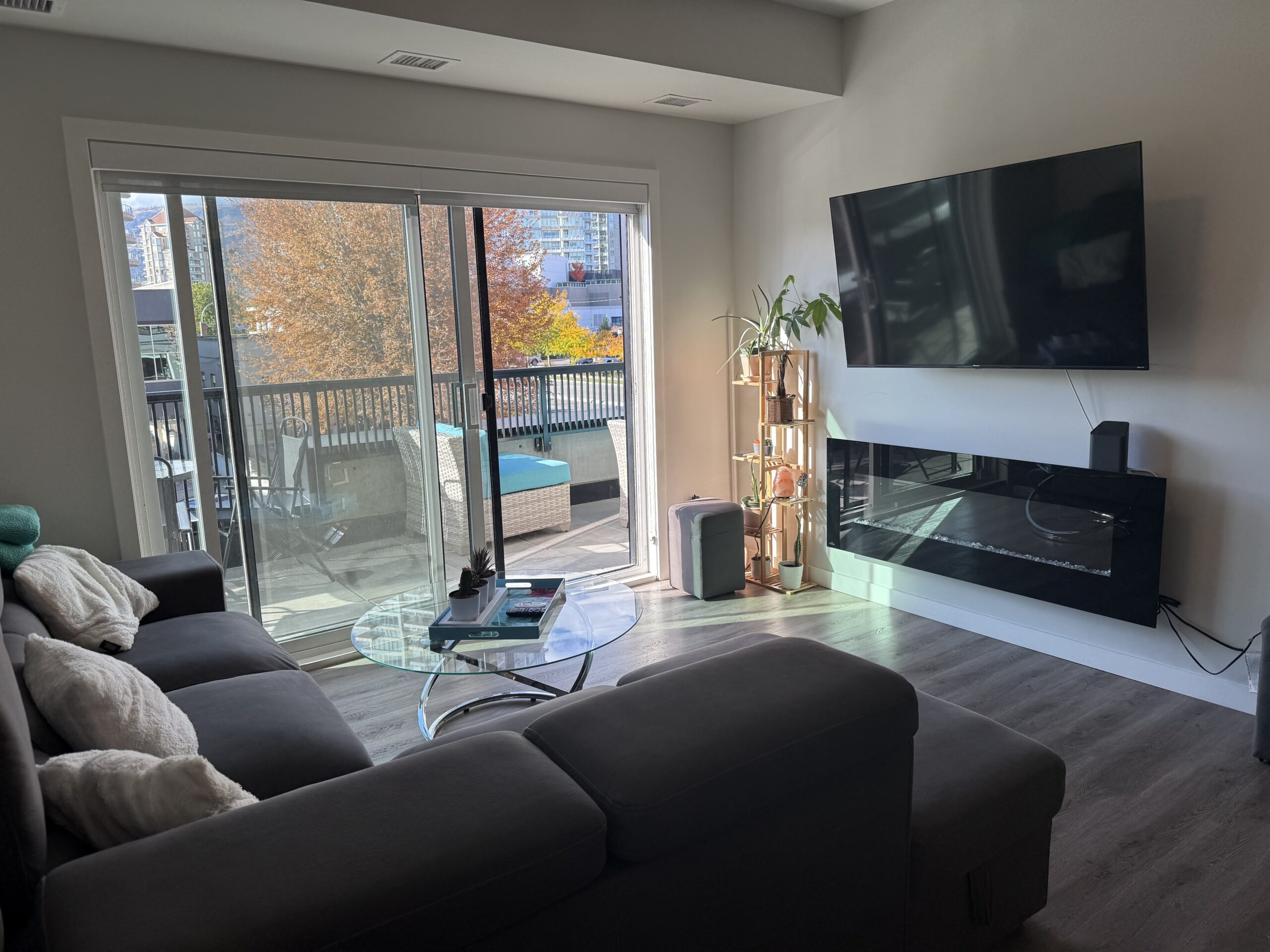 1215 St. Paul Street 209 Kelowna V1Y 2C7