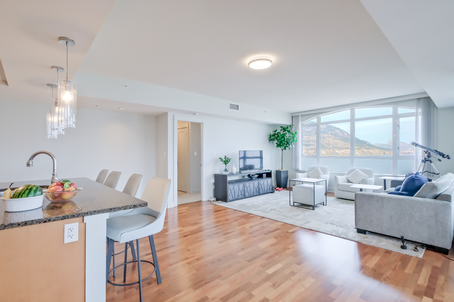 75 Martin Street  1402 Penticton V2A 9C8