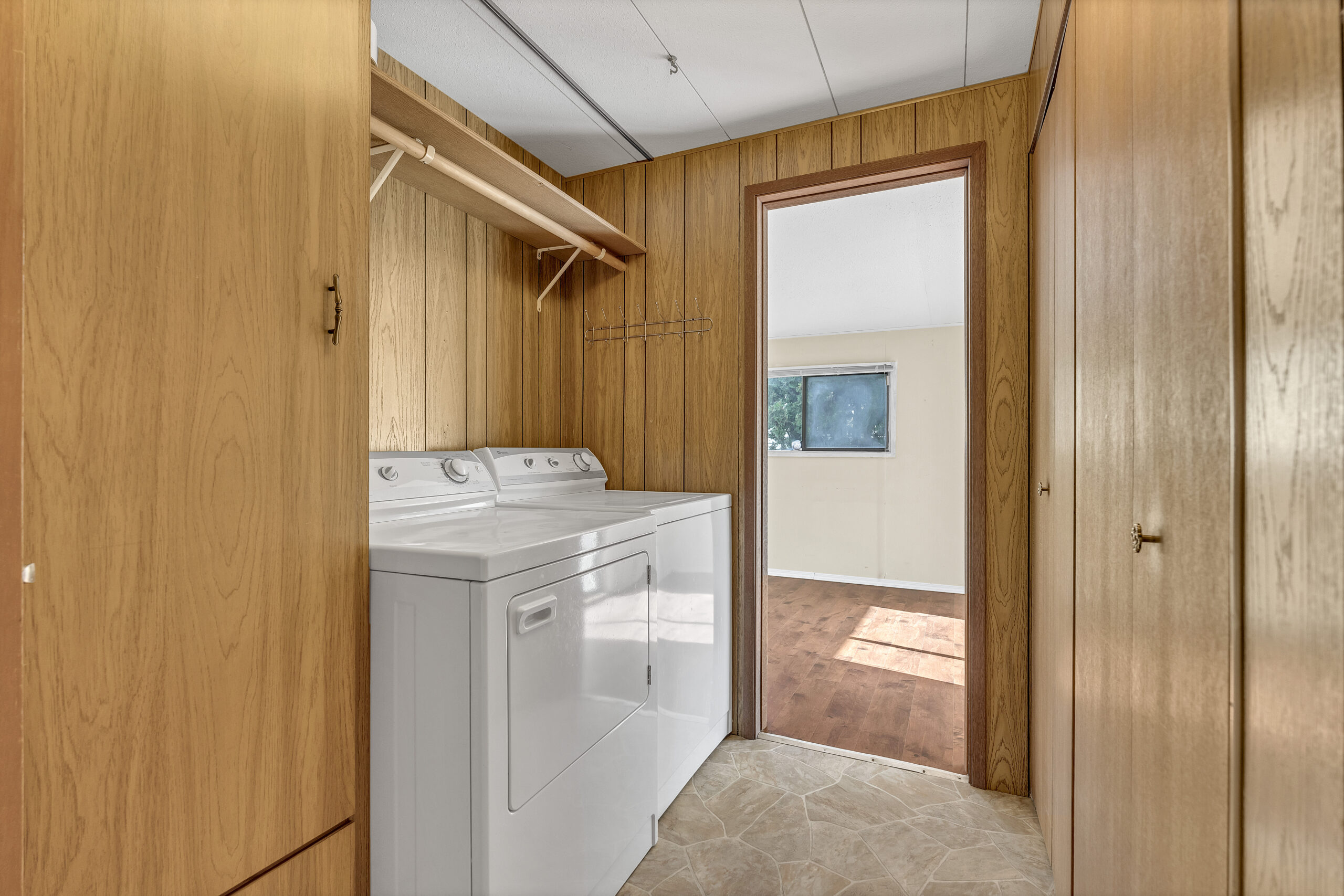 98 Okanagan Avenue E 101 Penticton V2A 3J5