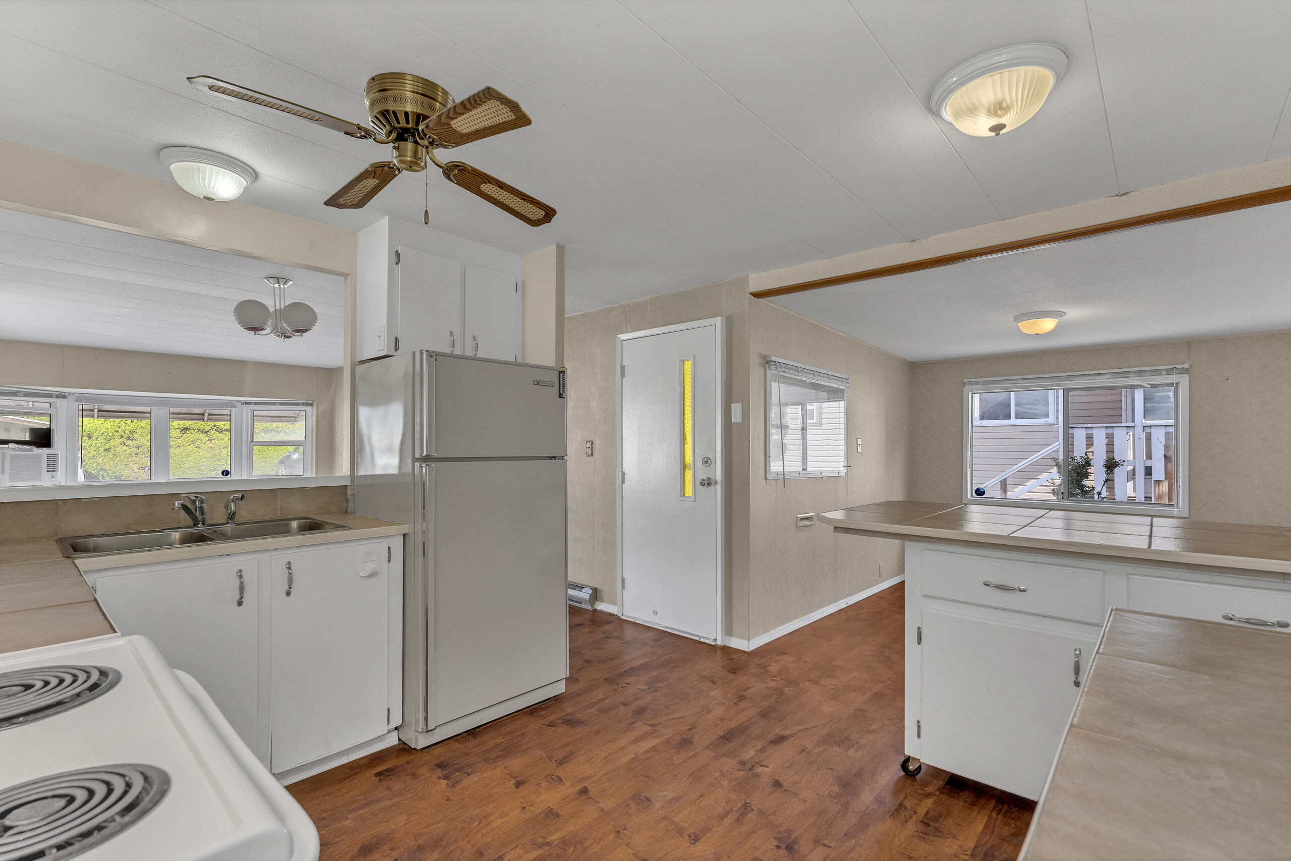 98 Okanagan Avenue E 101 Penticton V2A 3J5