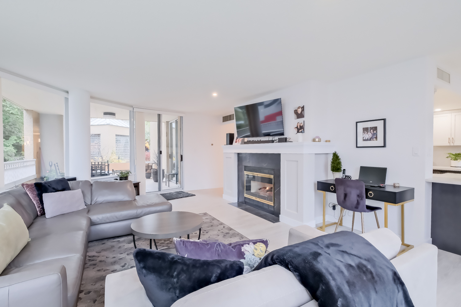 86 Lakeshore Drive  104 Penticton V2A 1B5