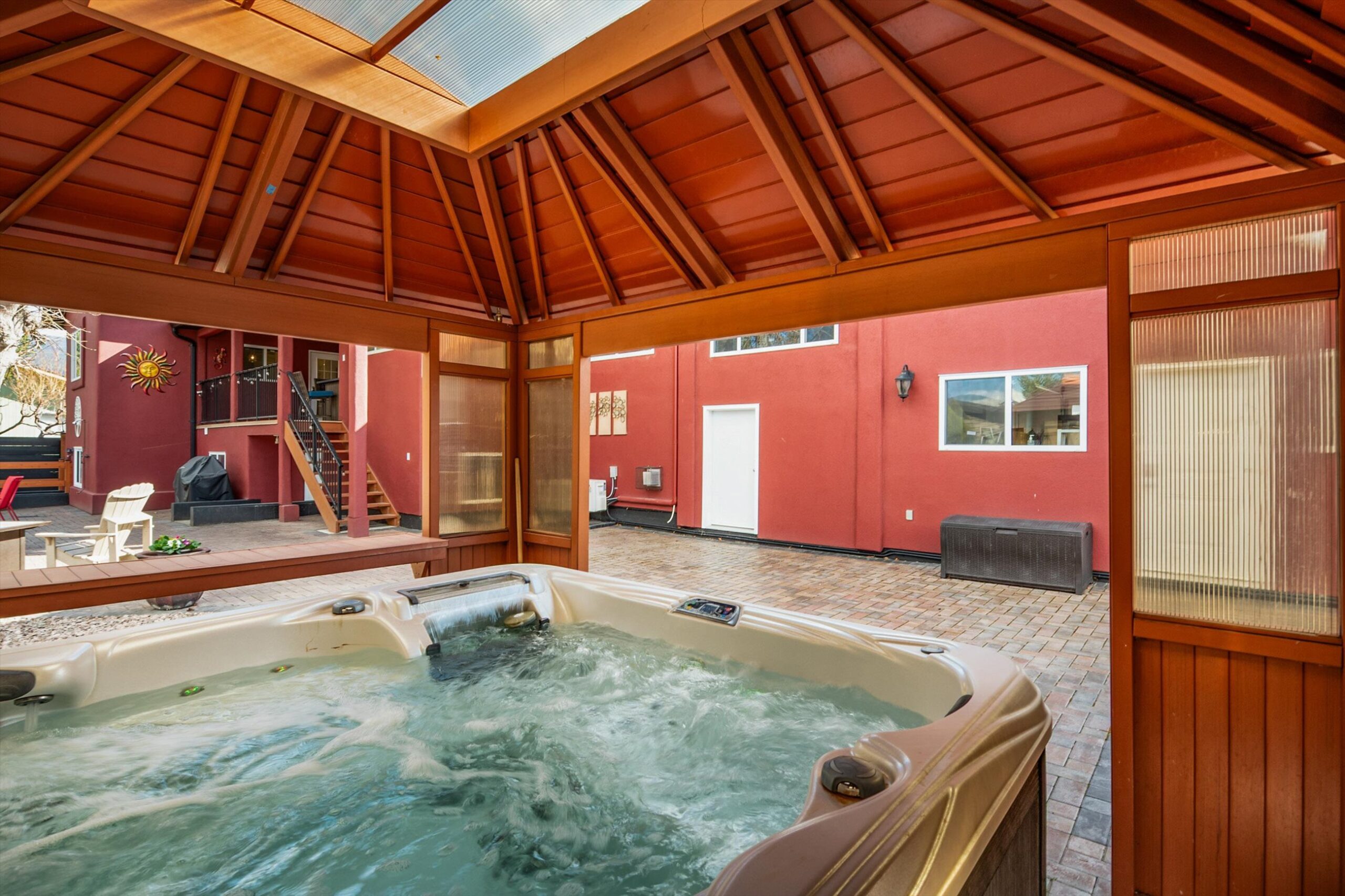 1506 Johnson Street Summerland V0H 1Z9