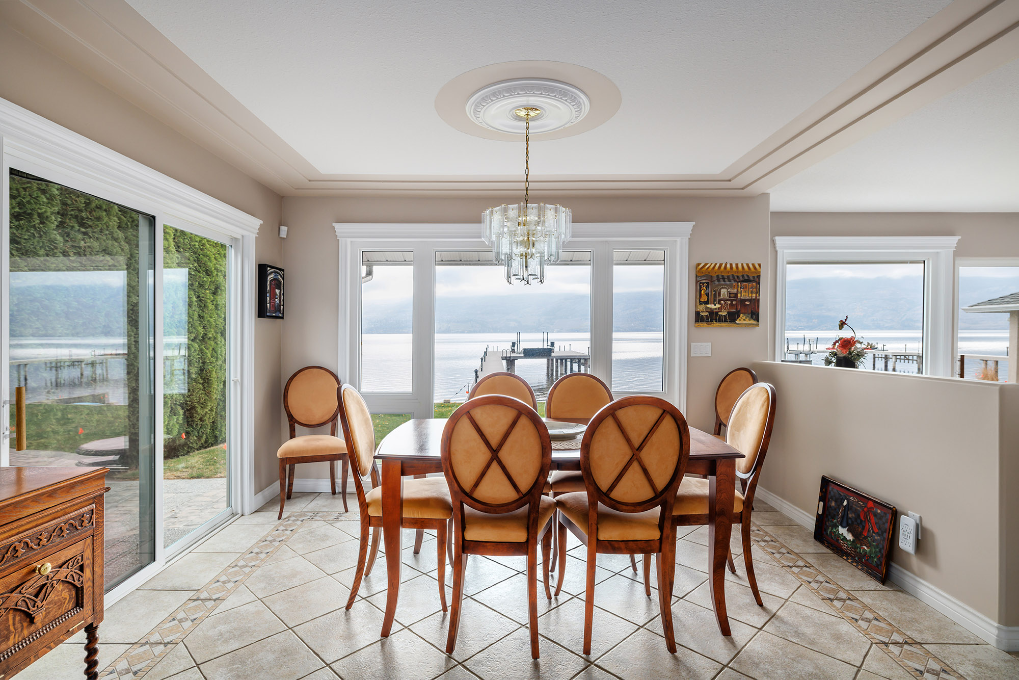 1625 Pritchard Drive West Kelowna V4T 1X3