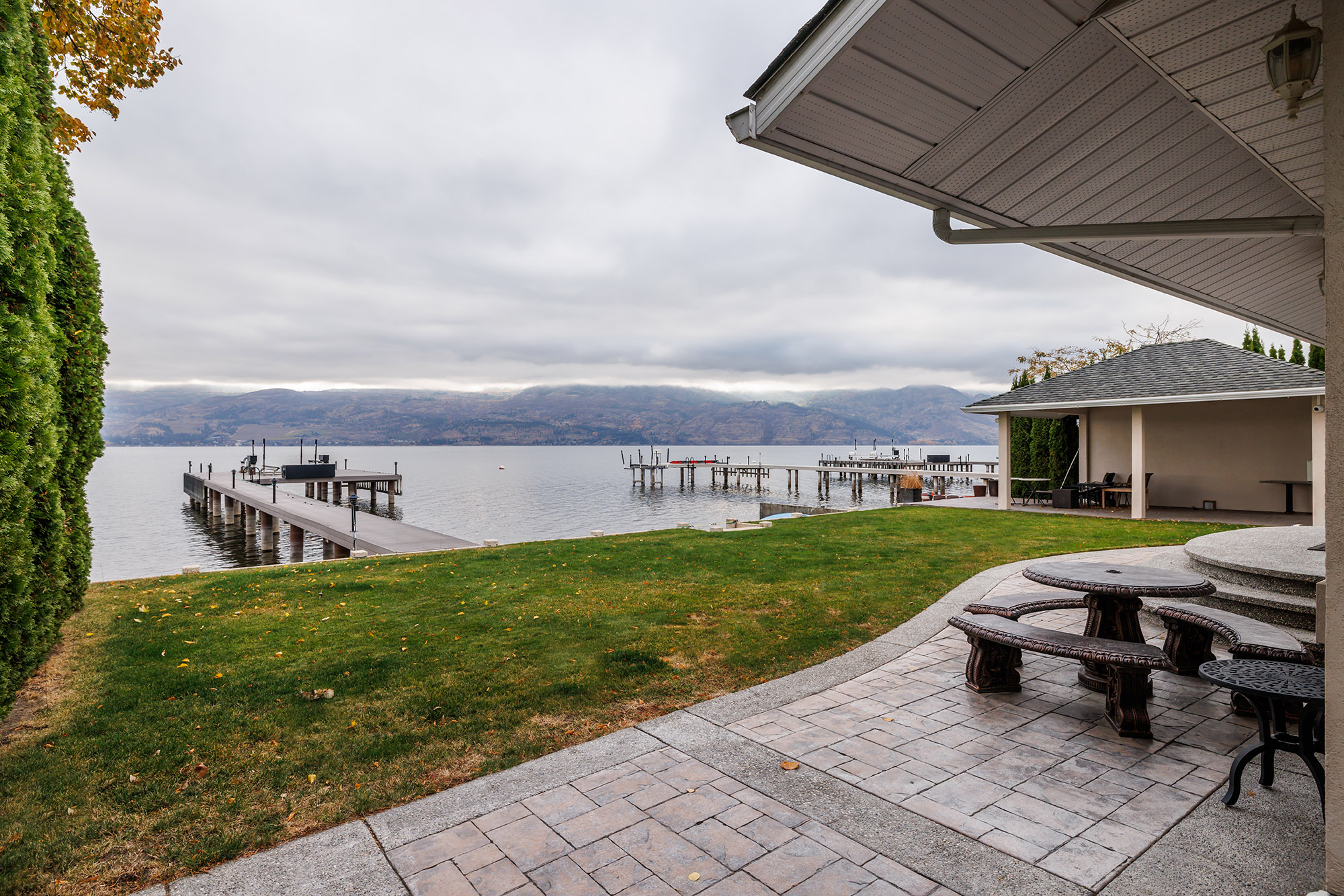 1625 Pritchard Drive West Kelowna V4T 1X3