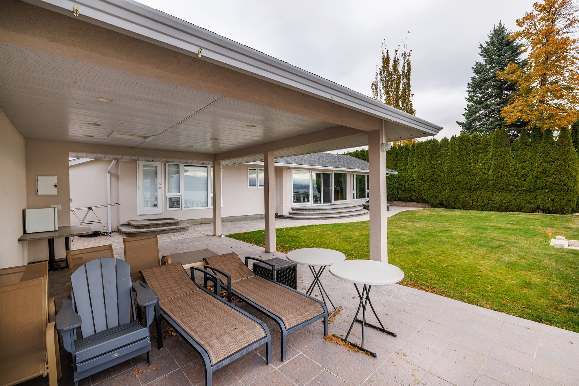 1625 Pritchard Drive West Kelowna V4T 1X3