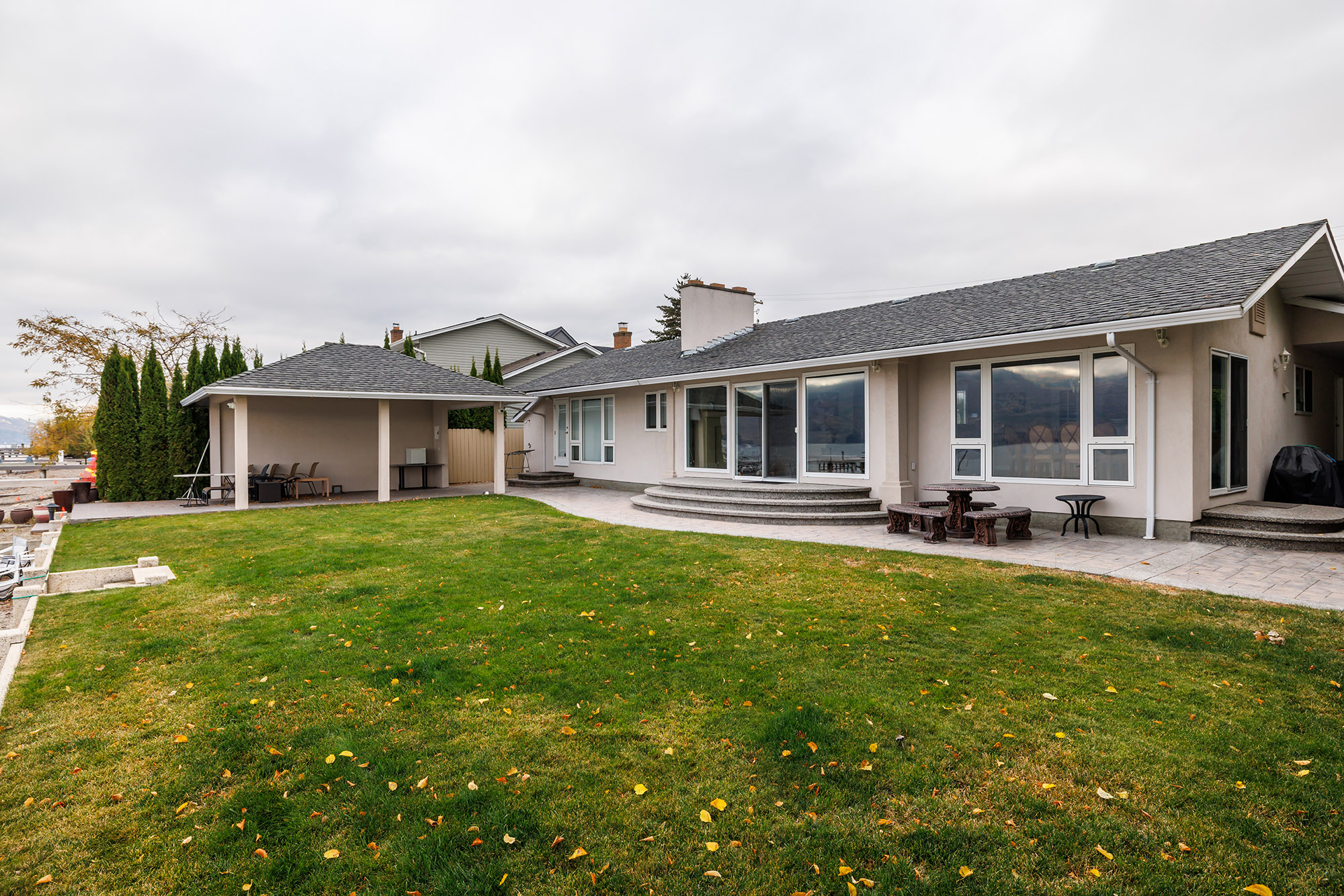 1625 Pritchard Drive West Kelowna V4T 1X3