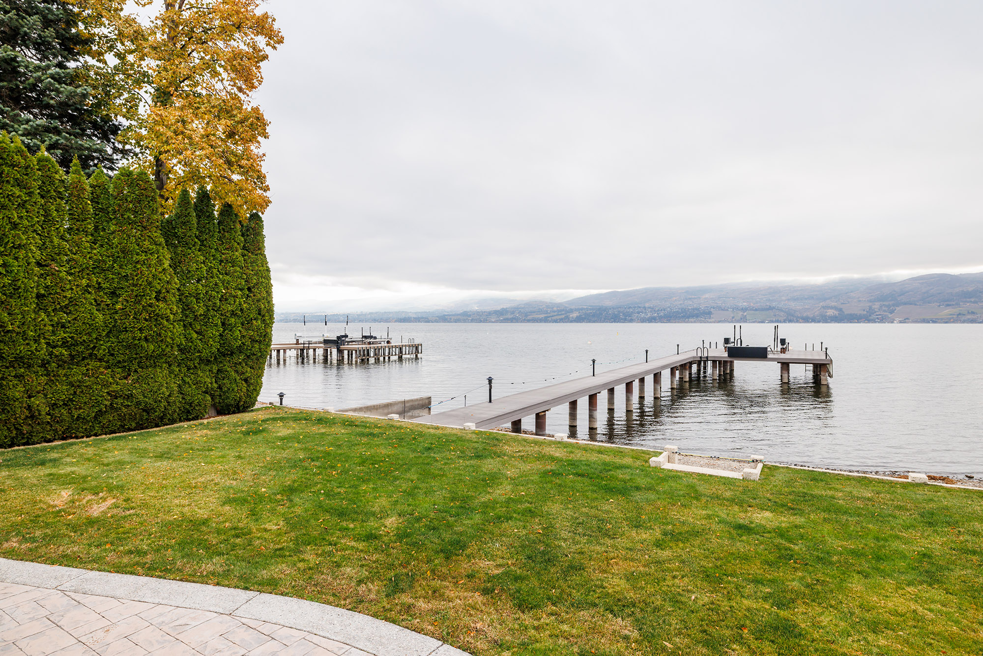 1625 Pritchard Drive West Kelowna V4T 1X3