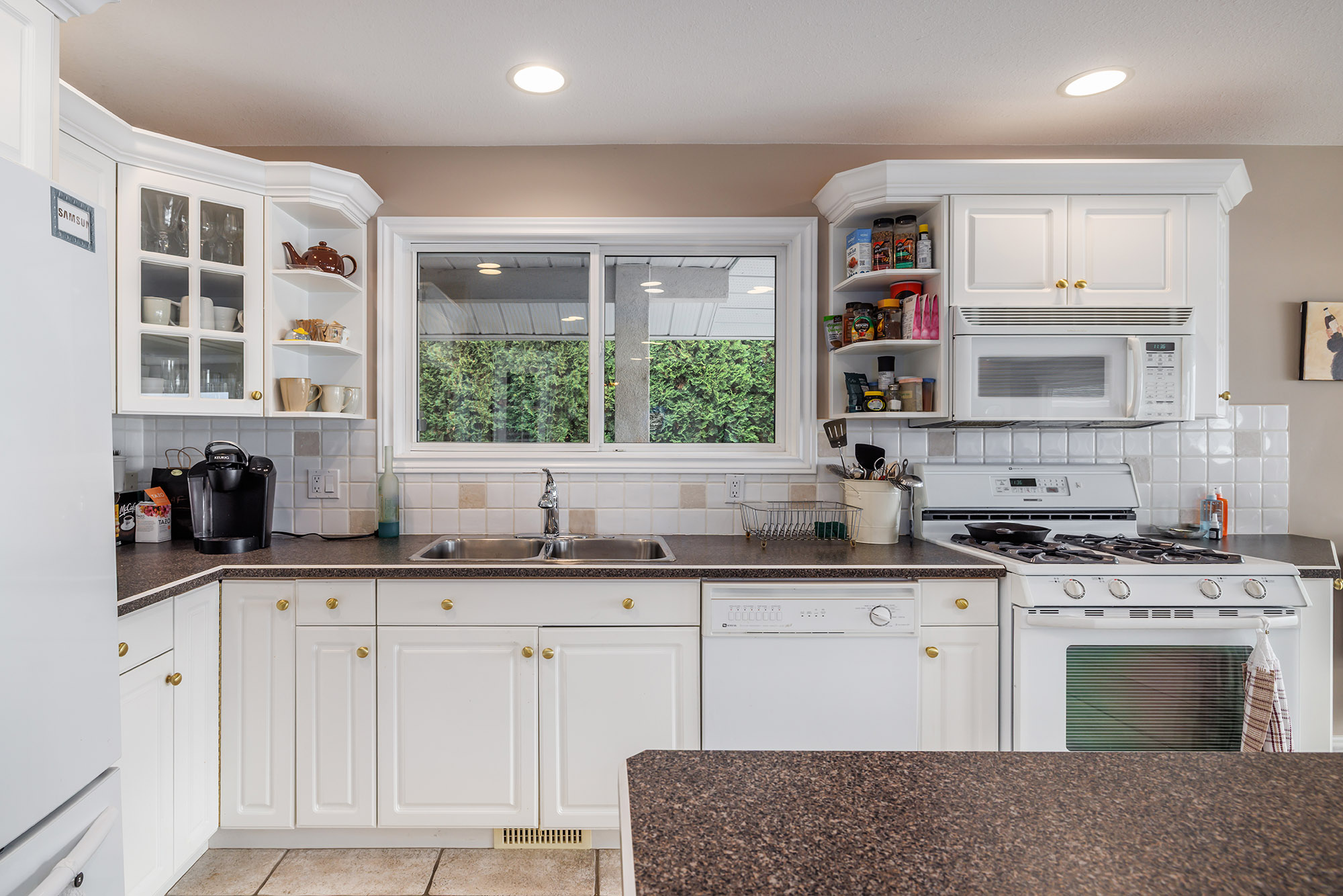 1625 Pritchard Drive West Kelowna V4T 1X3