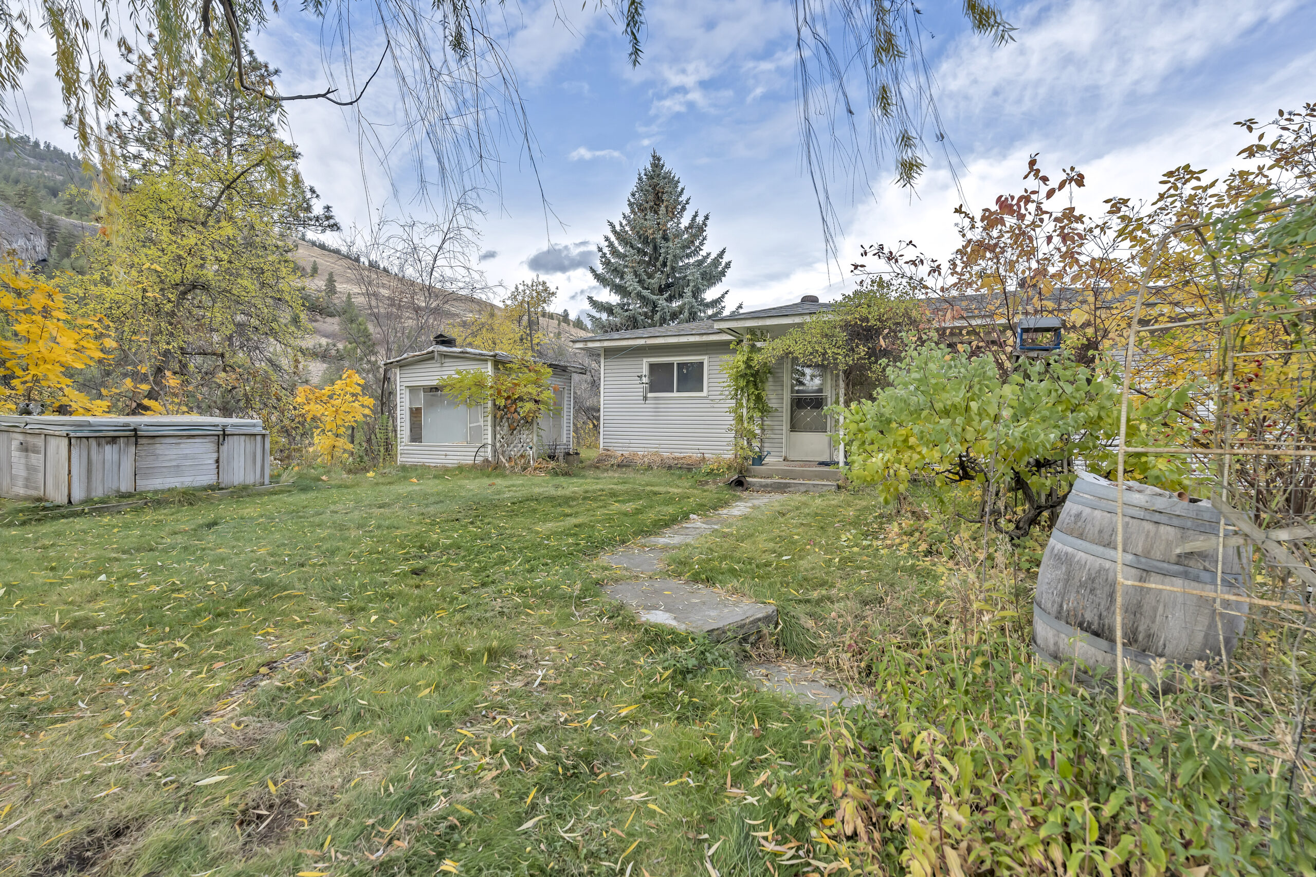 16403 Garnet Valley Road Summerland V0H 1Z3