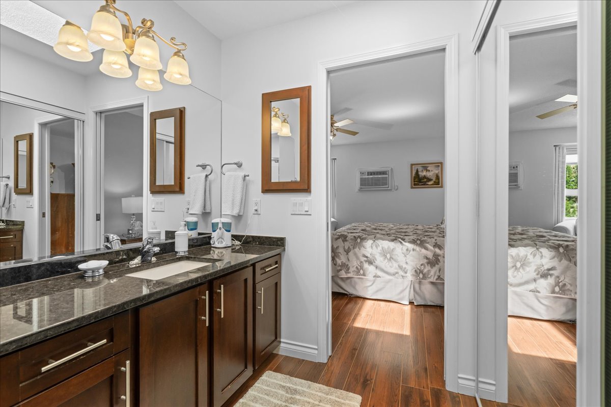 4470 Ponderosa Drive 201 Peachland V0H 1X5