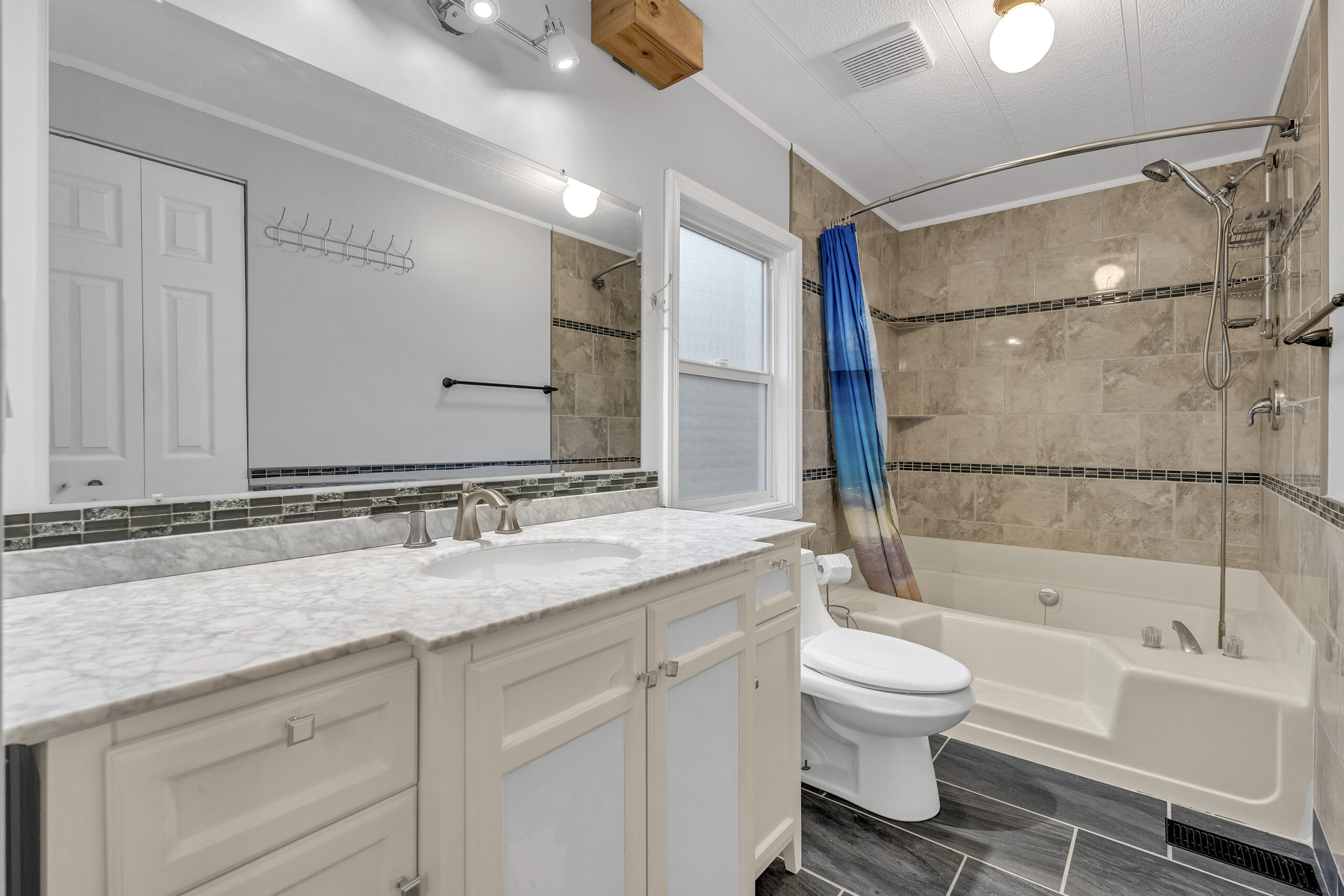 201 Highway 97 24 Penticton V2A 0E4