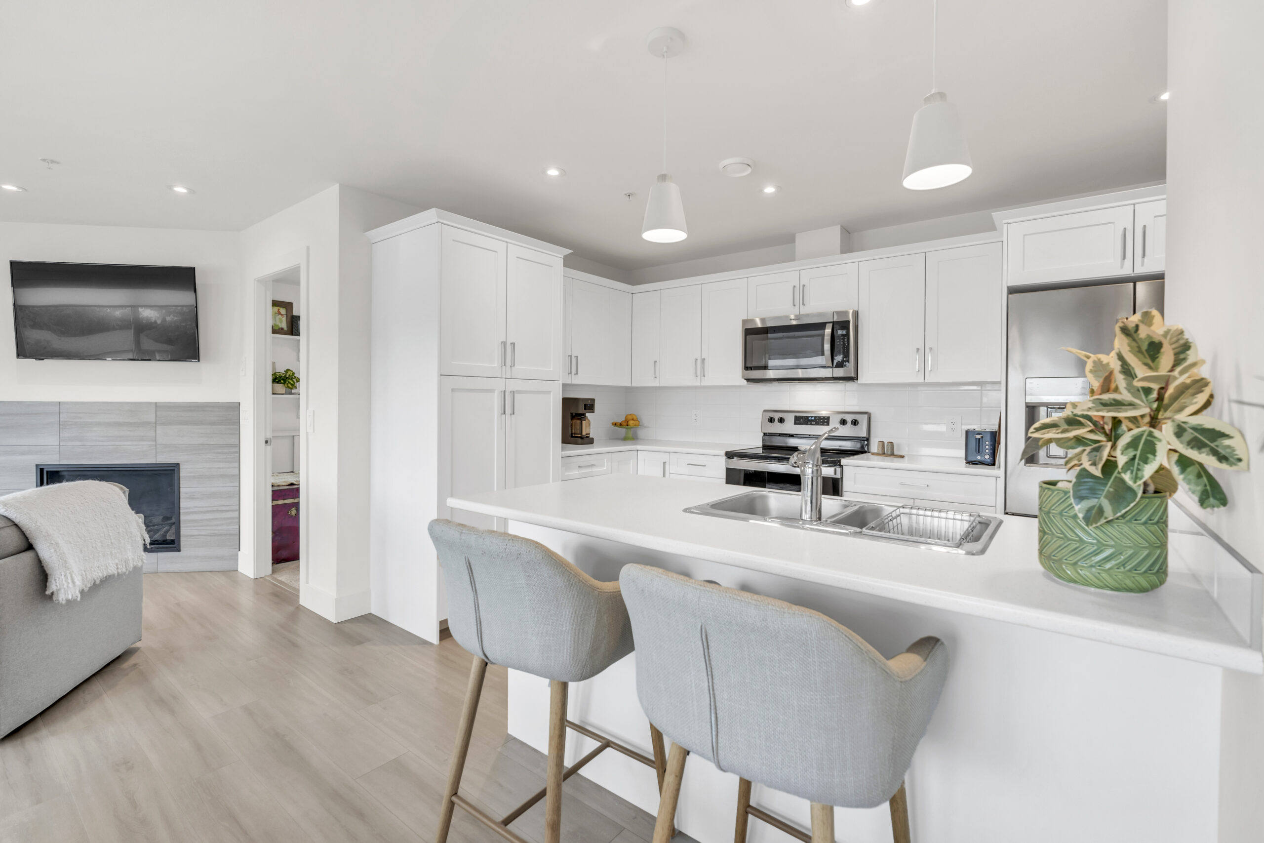 3362 Skaha Lake Road 401 Penticton V2A 6G4