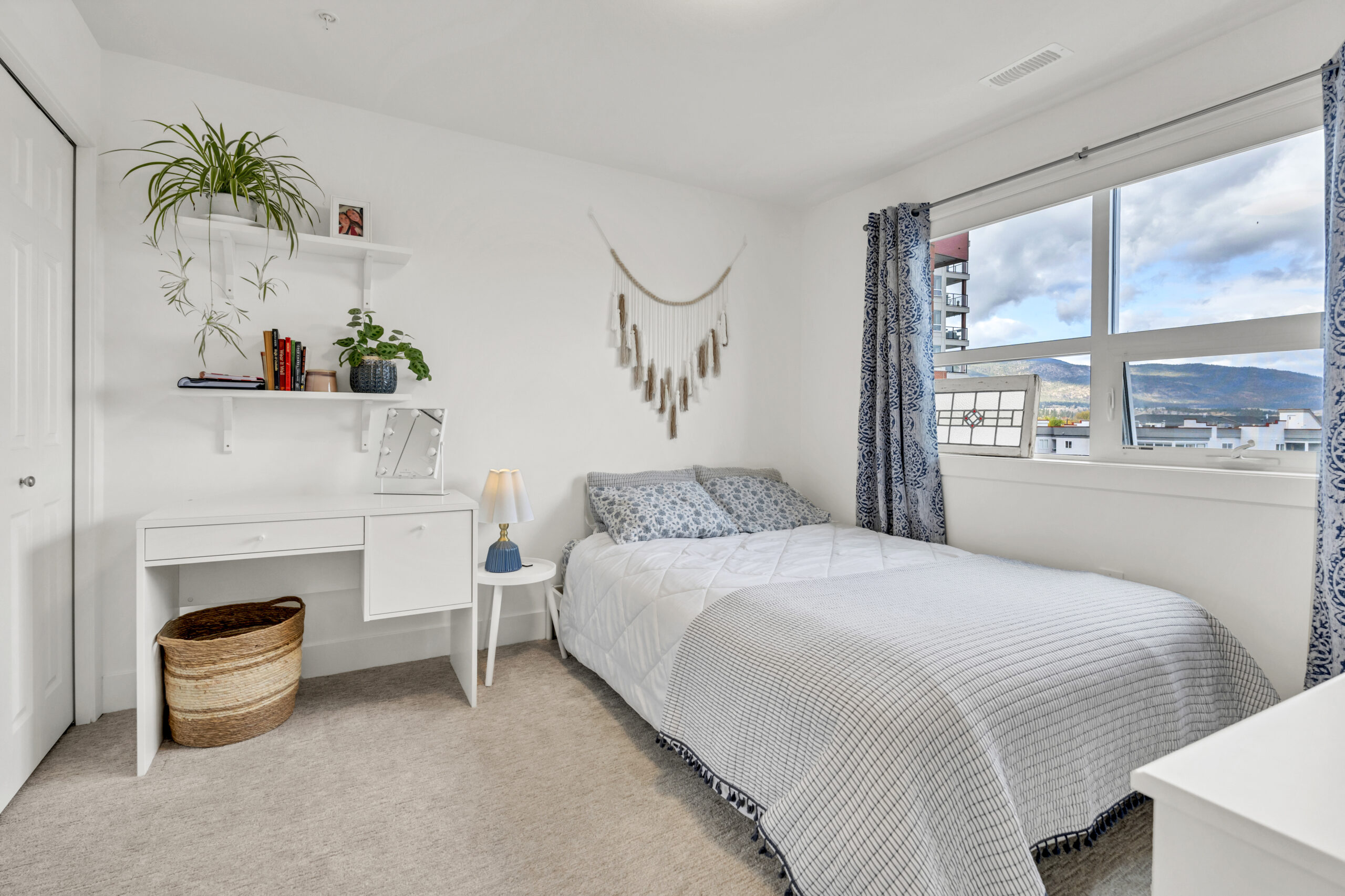 3362 Skaha Lake Road 401 Penticton V2A 6G4