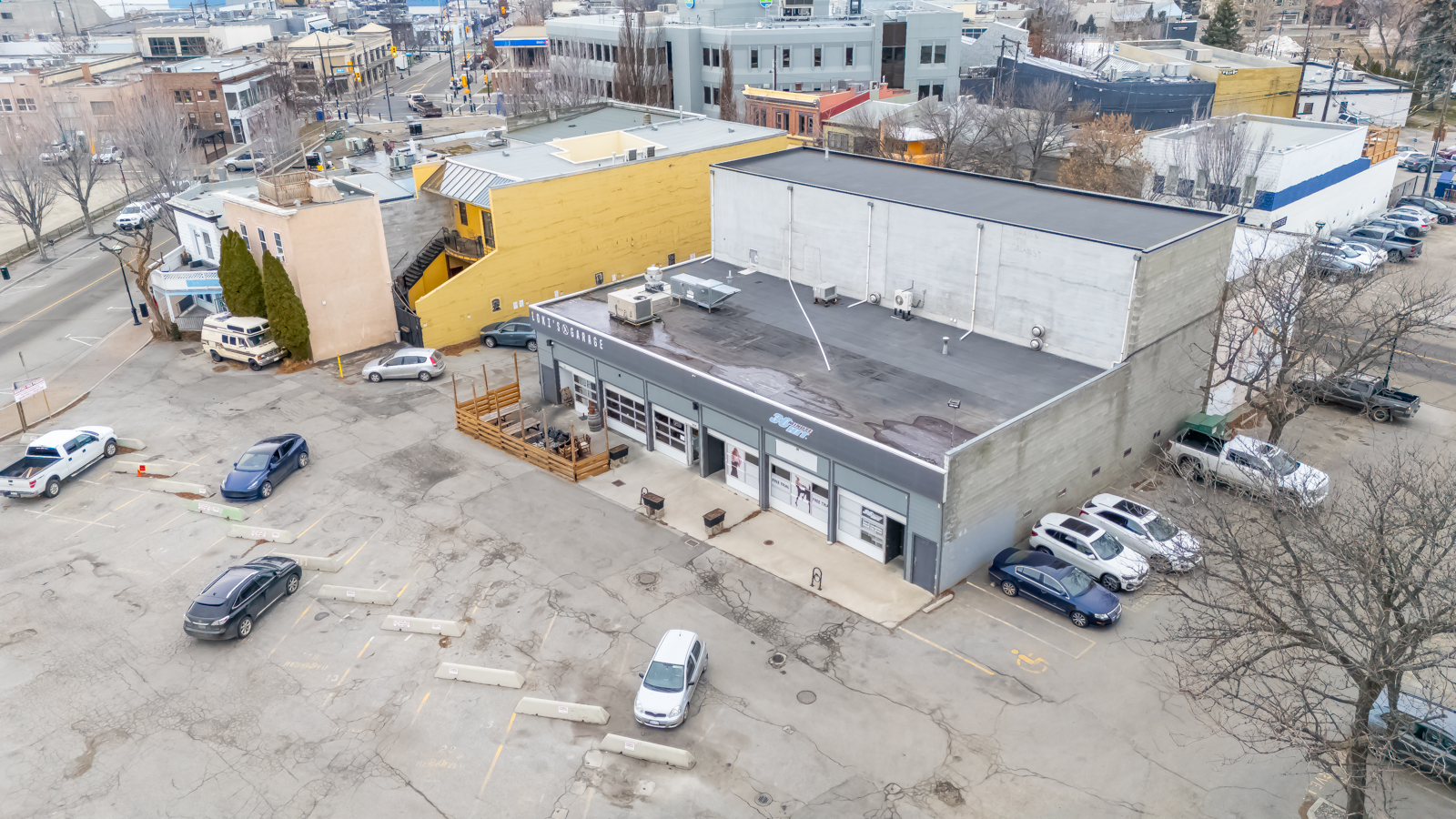 52 Front Street Penticton V2A 1H1