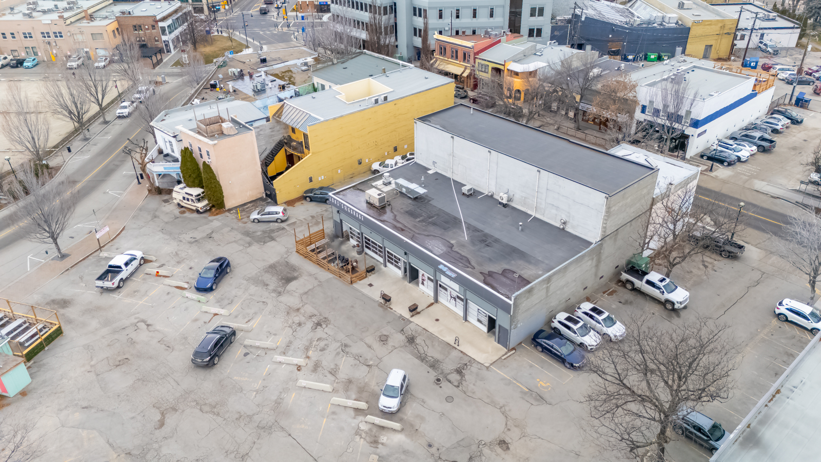 52 Front Street Penticton V2A 1H1