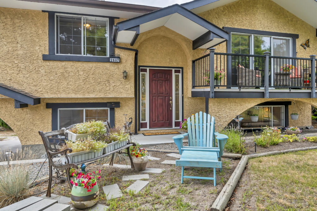 2887 Aberdeen Road West Kelowna V4T 1J7