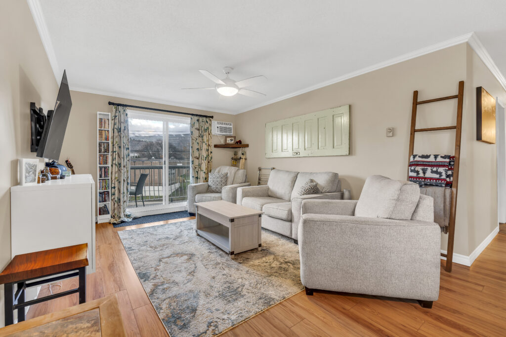 803 Fairview Road 312 Penticton V2A 5Y7