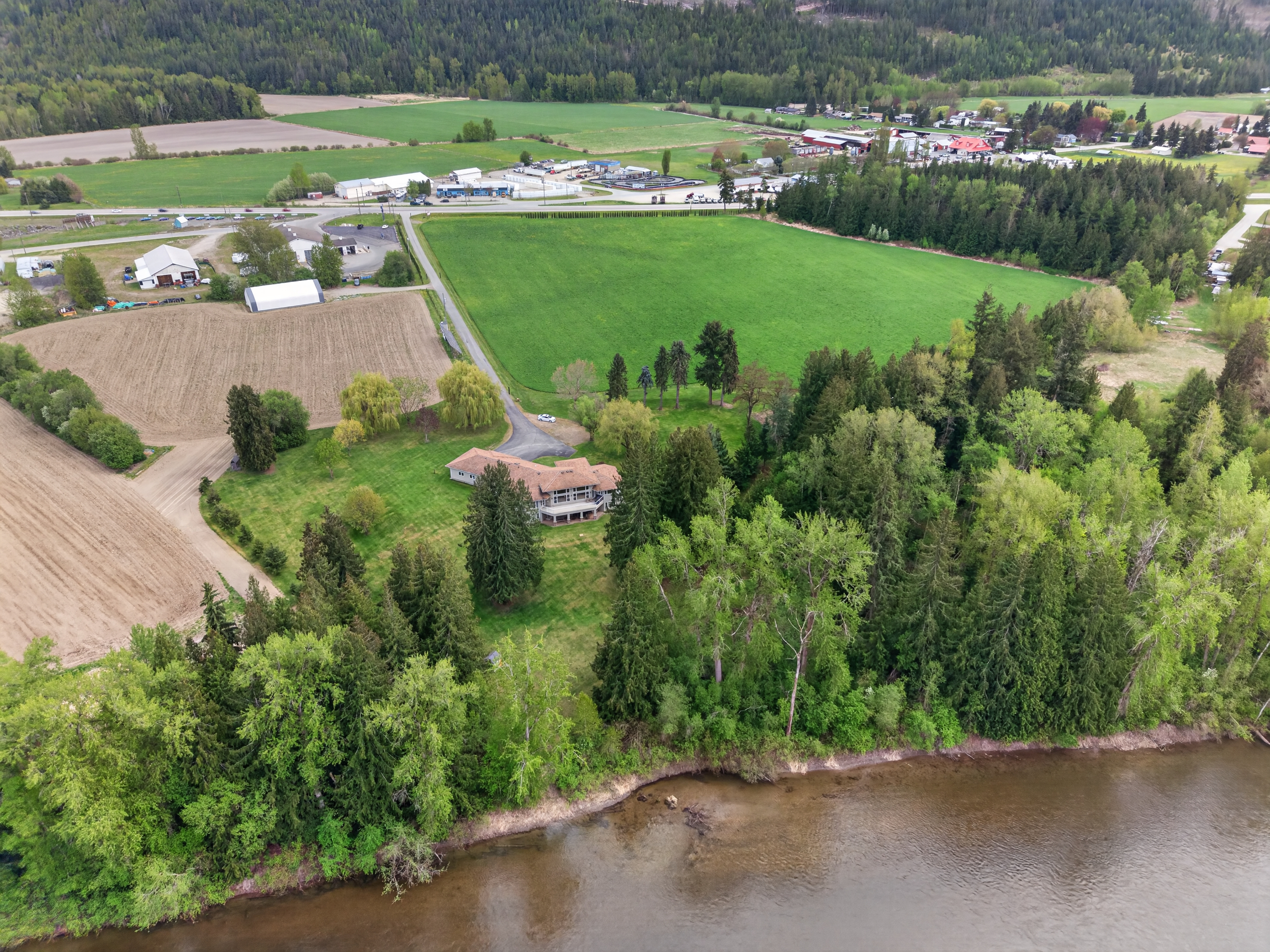 1200 Trans Canada Hwy
