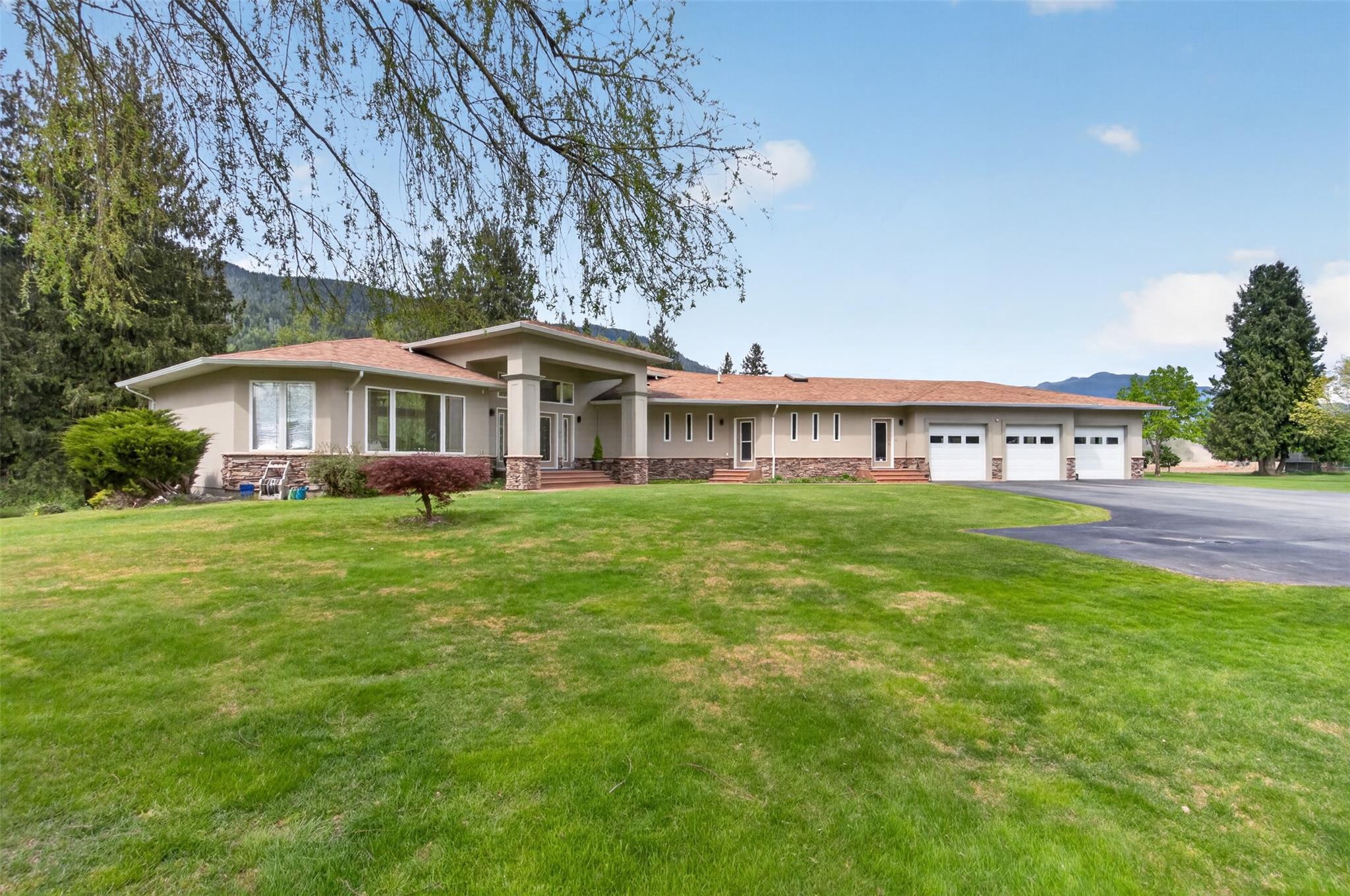 1200 Trans Canada Hwy Sicamous V0E 2V0