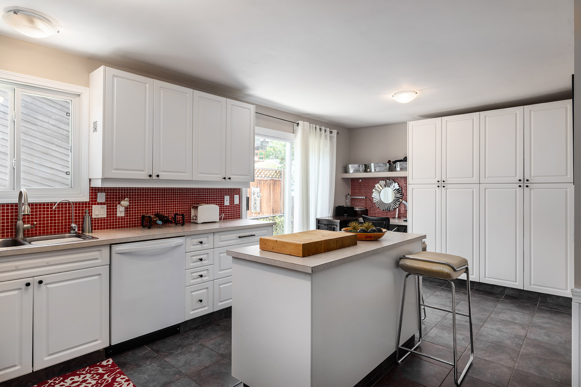 2172 Michelle Crescent West Kelowna V1Z 3B6