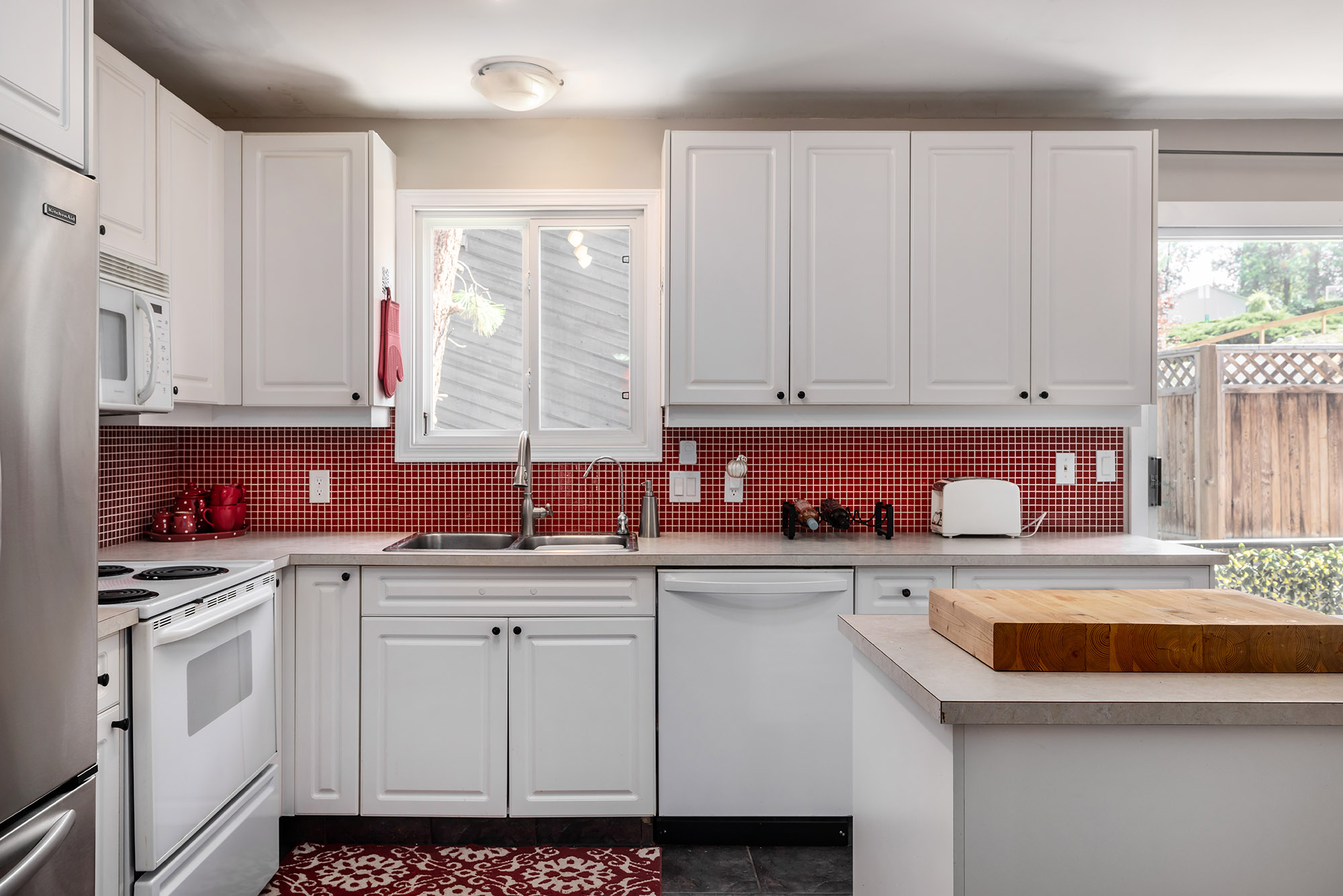 2172 Michelle Crescent West Kelowna V1Z 3B6