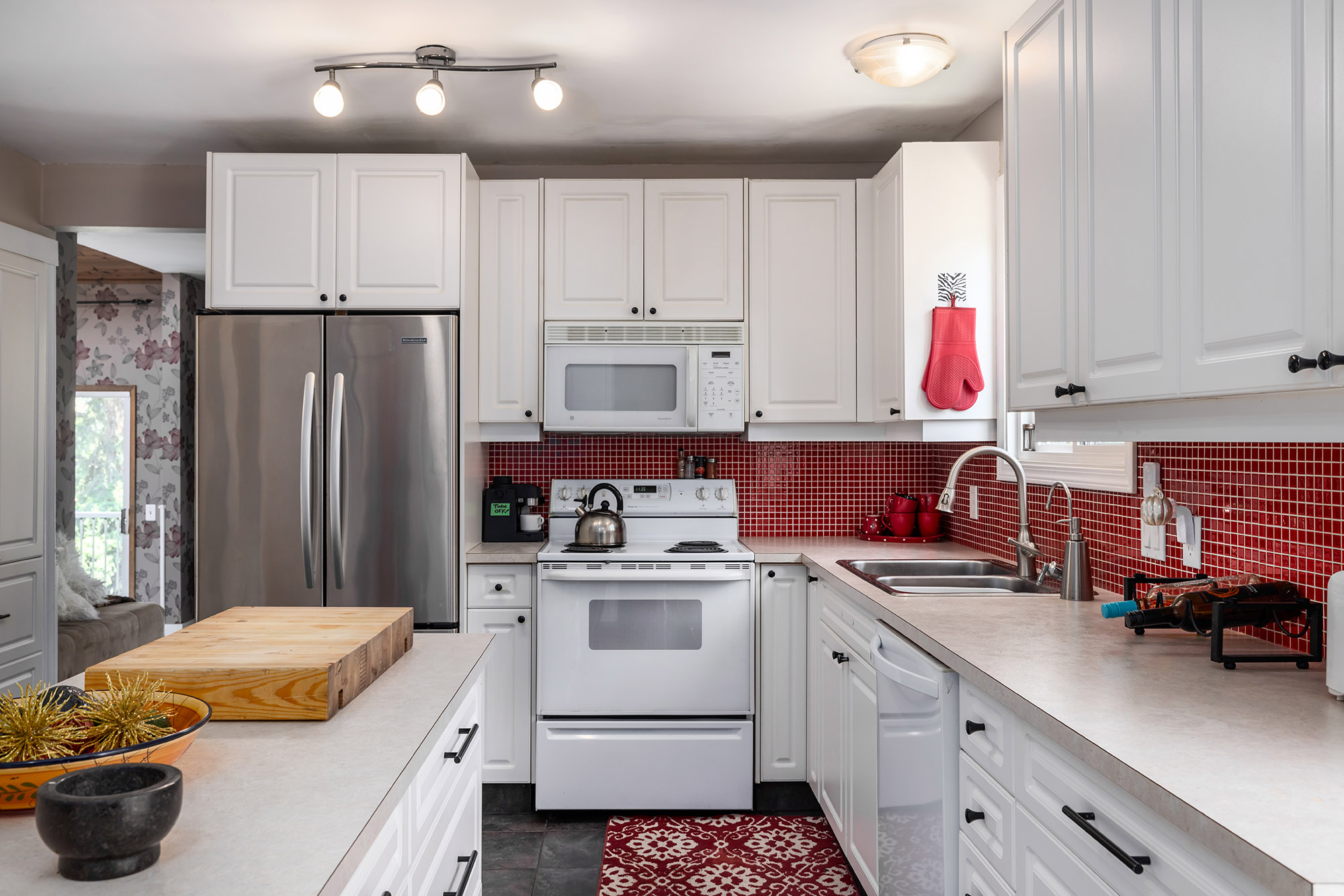 2172 Michelle Crescent West Kelowna V1Z 3B6