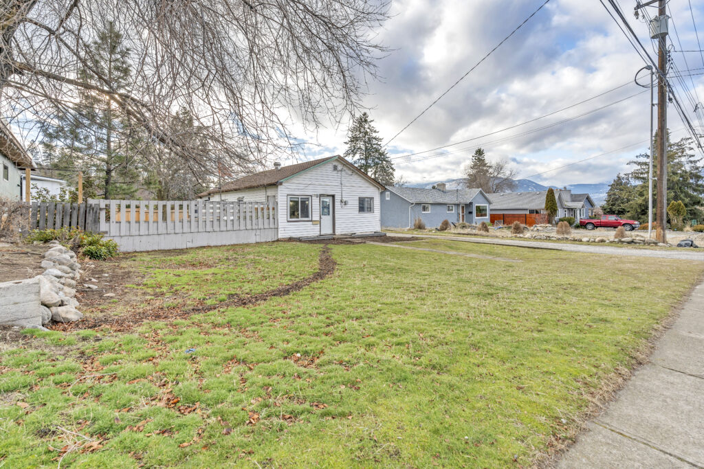 1190 Penticton Avenue Penticton V2A 2N2