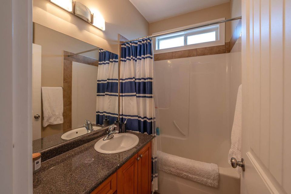 642 Van Horne Street 102 Penticton V2A 4L1