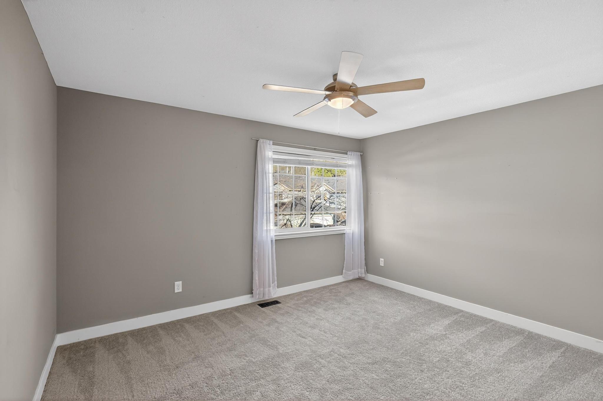 316 Whitman Road 31 Kelowna V1V 1Y9