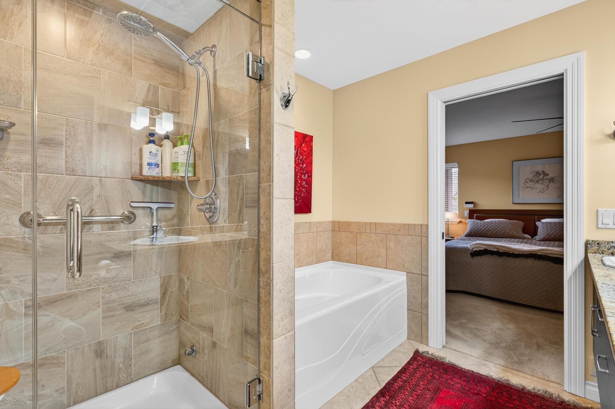 2455 Quail Ridge Boulevard 201 Kelowna V1V 2S8