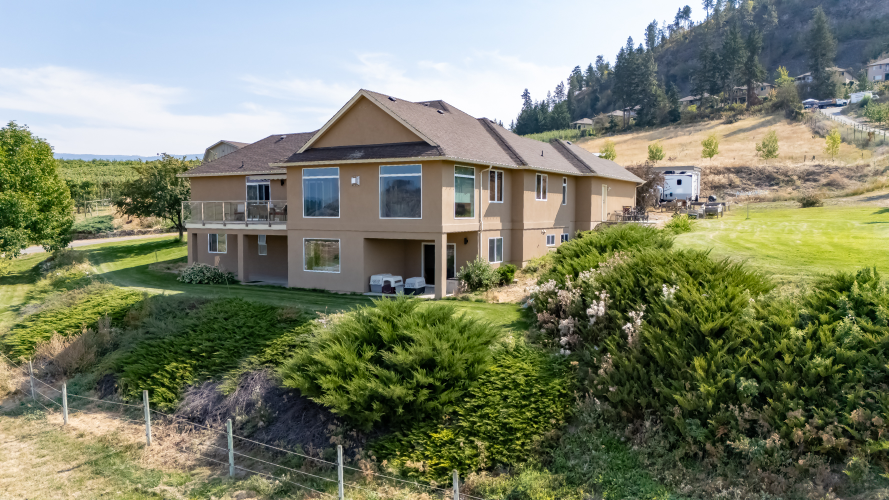 2241 Rojem Road Kelowna V1V 2G3