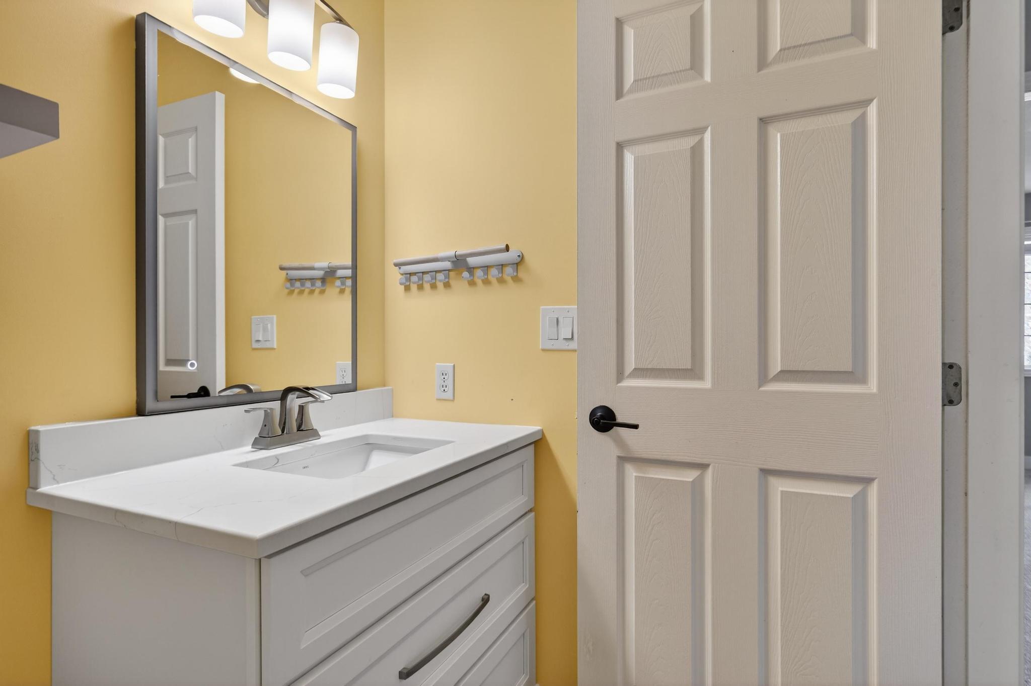 316 Whitman Road 31 Kelowna V1V 1Y9