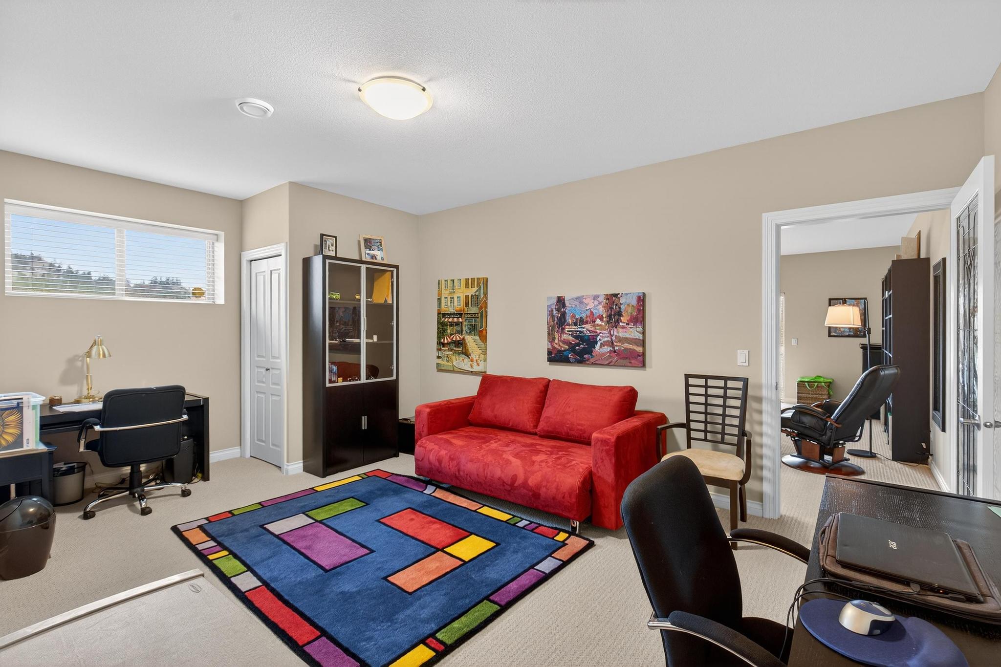 2455 Quail Ridge Boulevard 201 Kelowna V1V 2S8