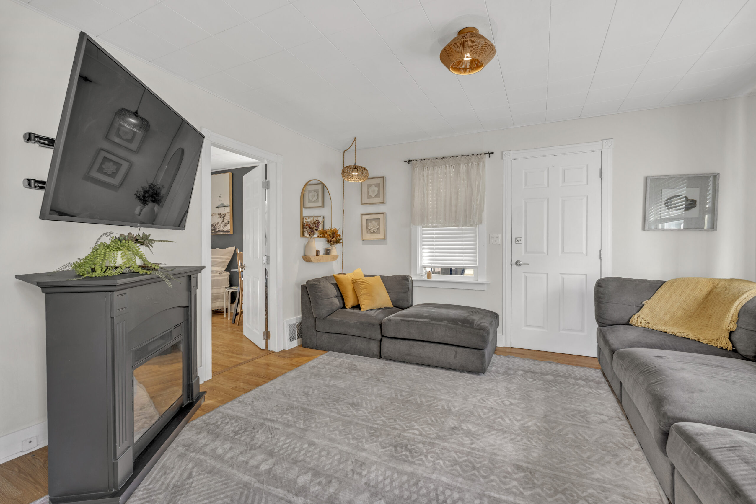 10120 Julia Street Summerland V0H 1Z5